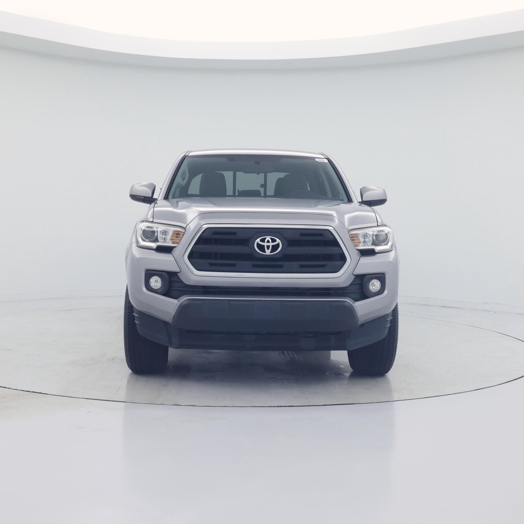 Thumbnail: 2016 Toyota Tacoma - 5