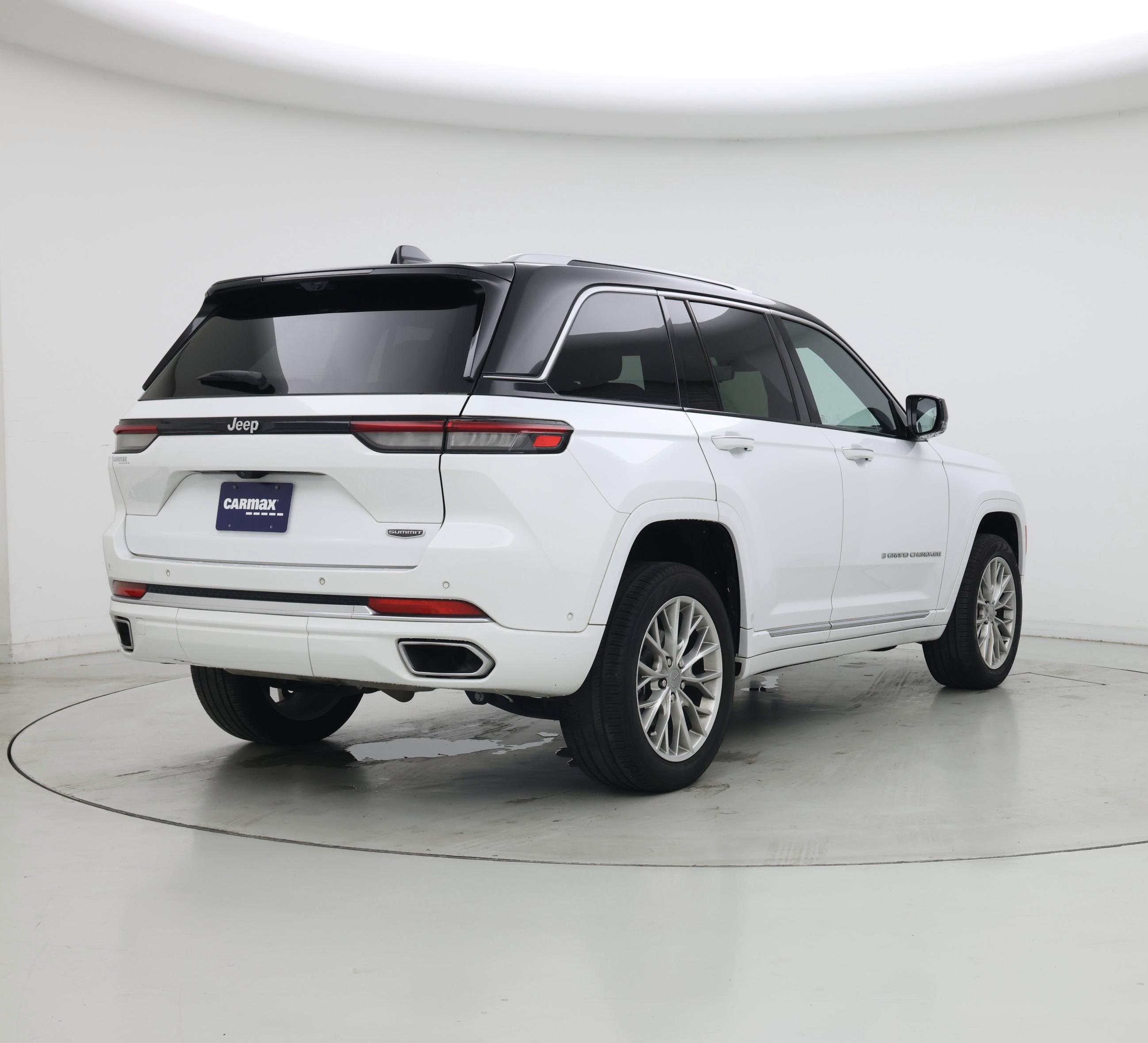 Thumbnail: 2023 Jeep Grand Cherokee - 8