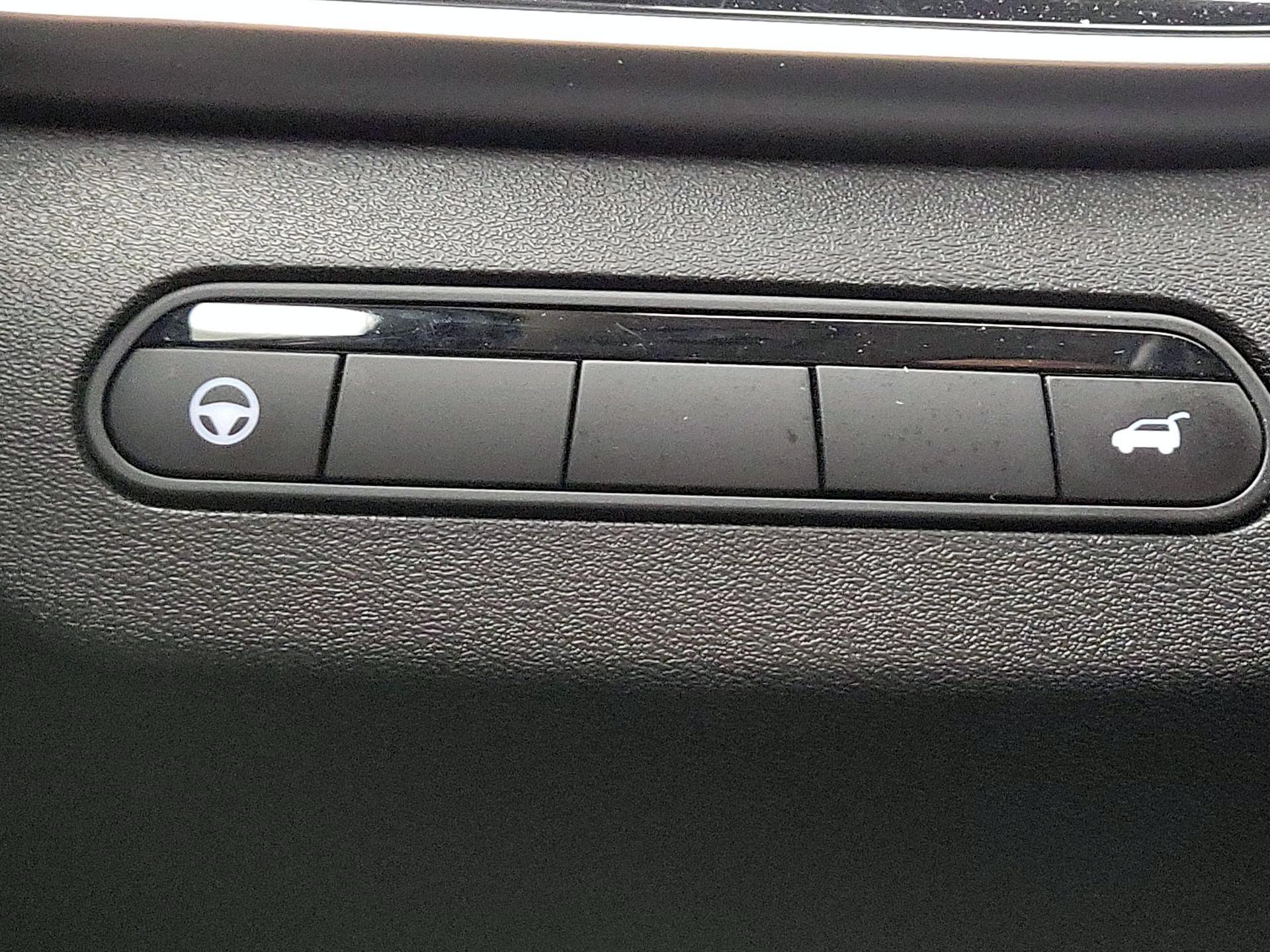 Thumbnail: 2023 INFINITI QX60 - 13