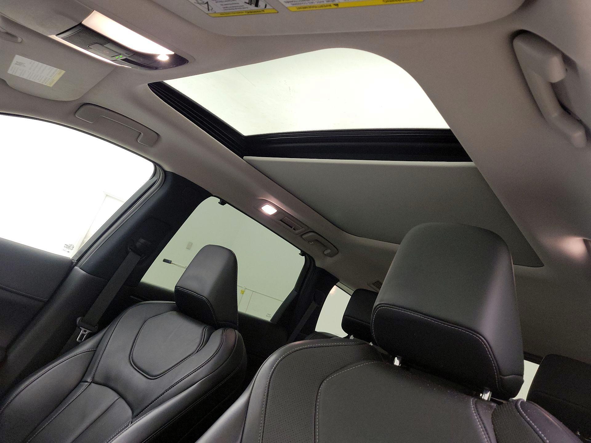Thumbnail: 2023 INFINITI QX60 - 20