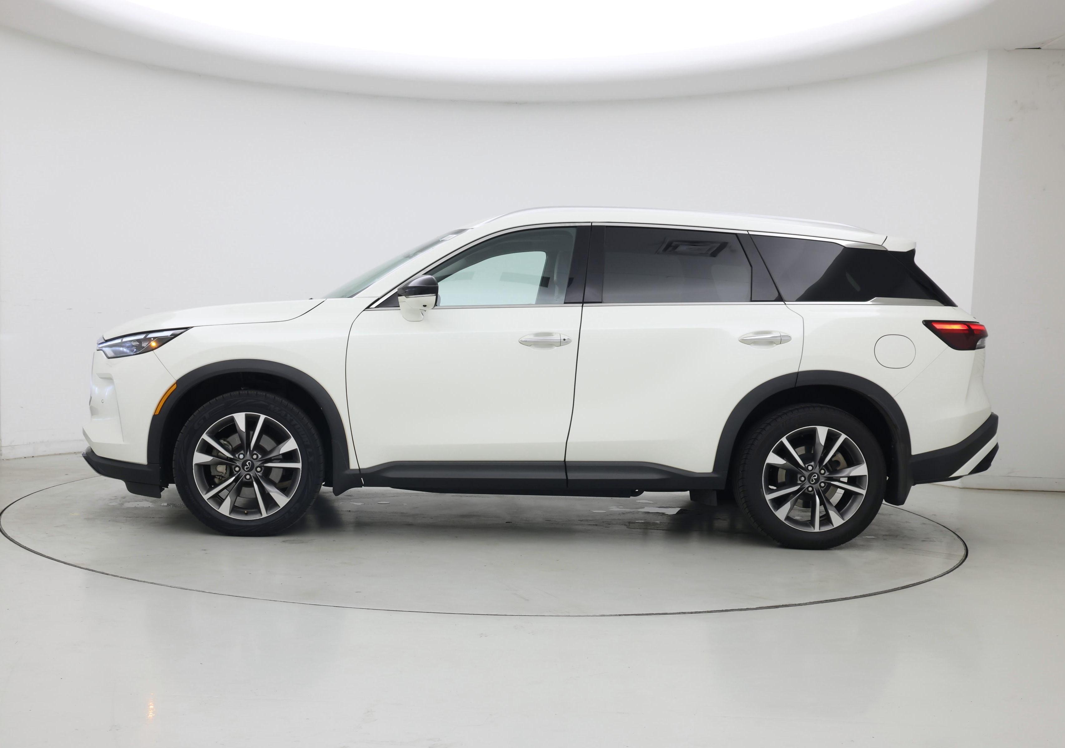 Thumbnail: 2023 INFINITI QX60 - 3