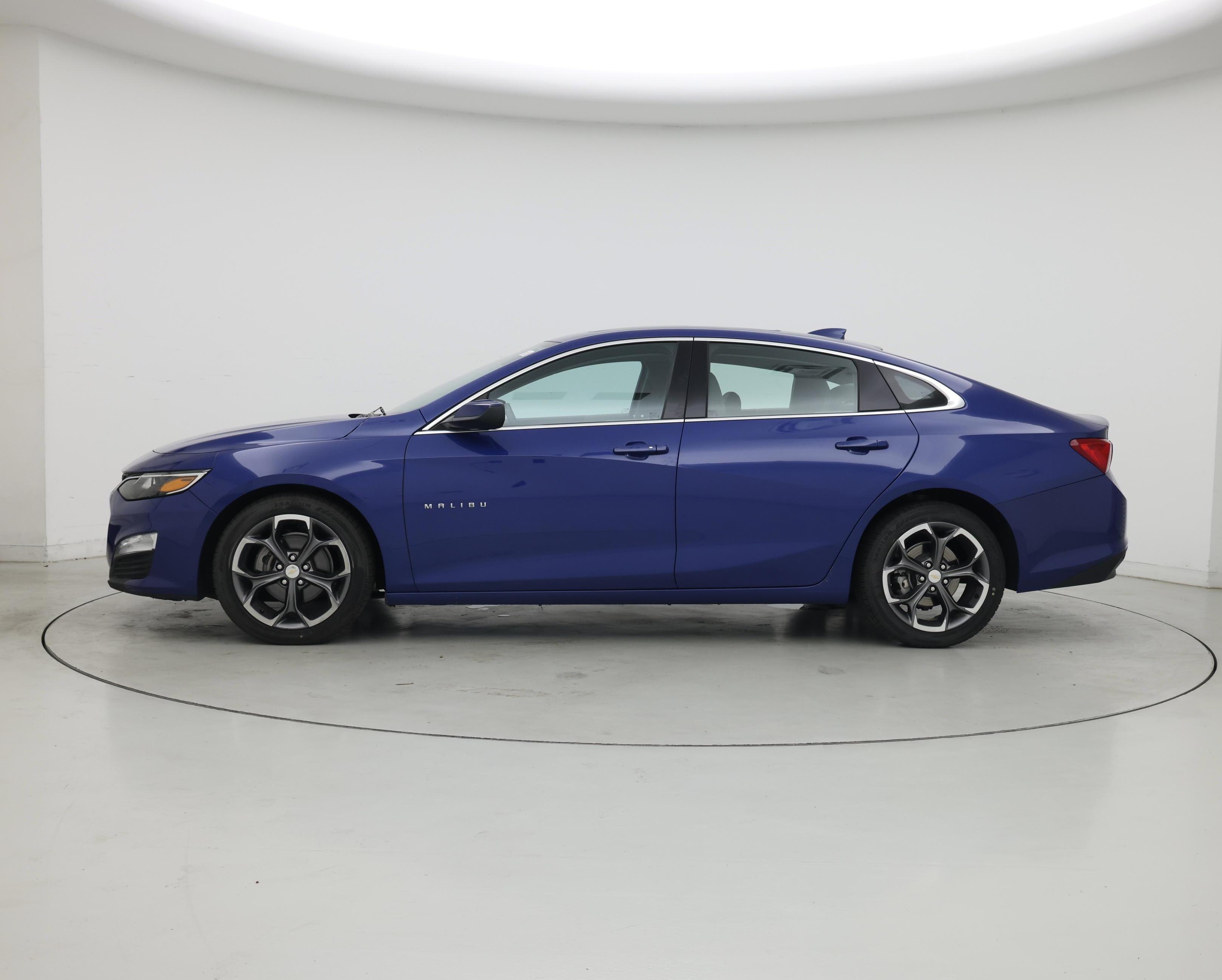 Thumbnail: 2023 Chevrolet Malibu - 3