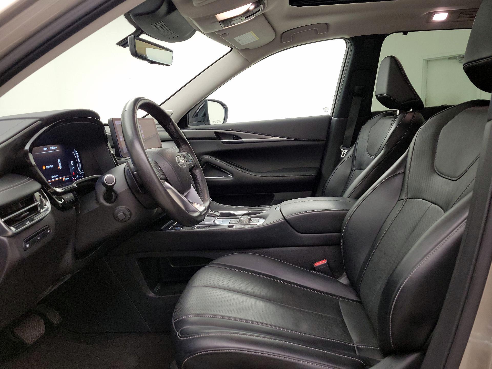 Thumbnail: 2023 INFINITI QX60 - 11