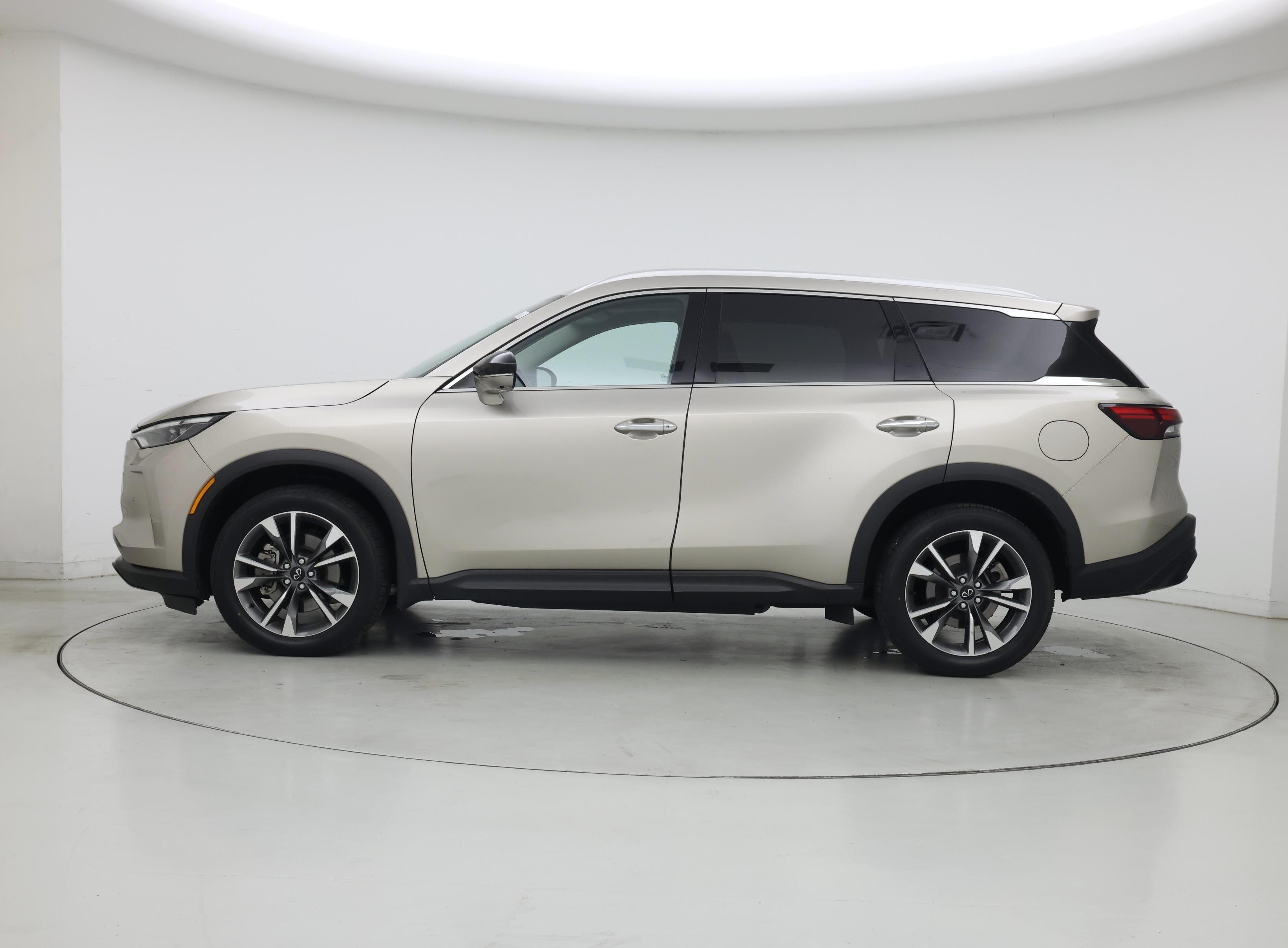 Thumbnail: 2023 INFINITI QX60 - 3