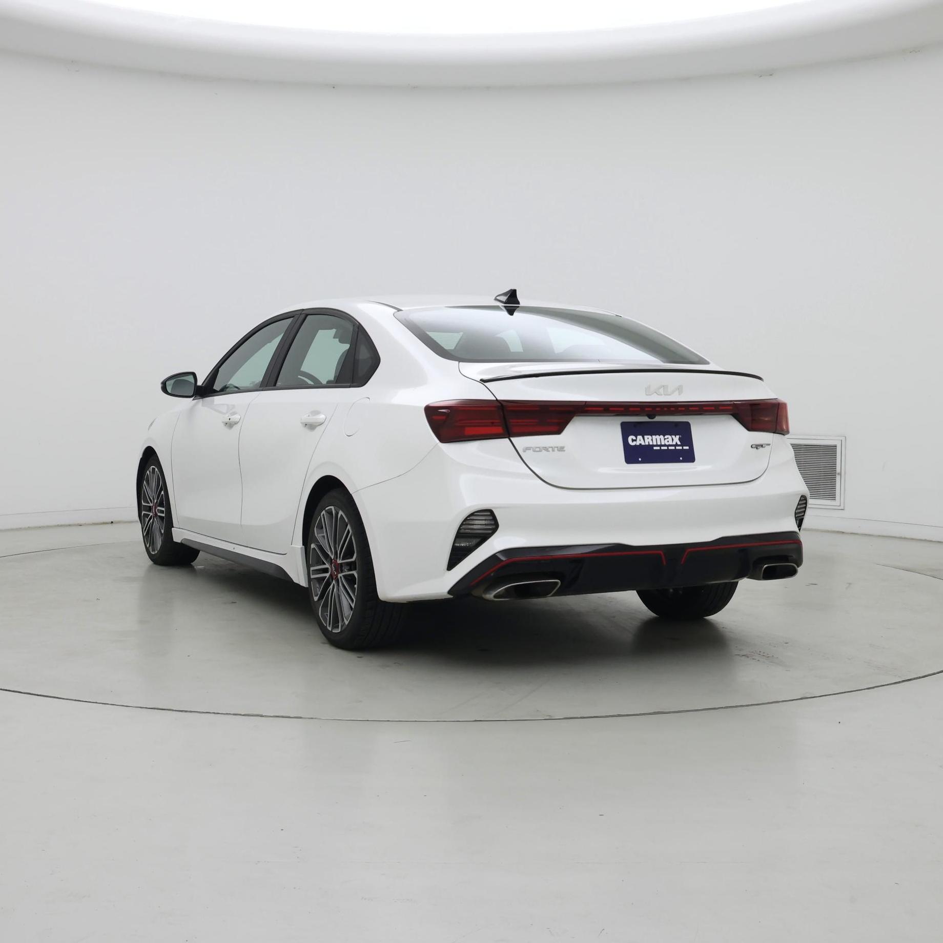 Thumbnail: 2022 Kia Forte - 2