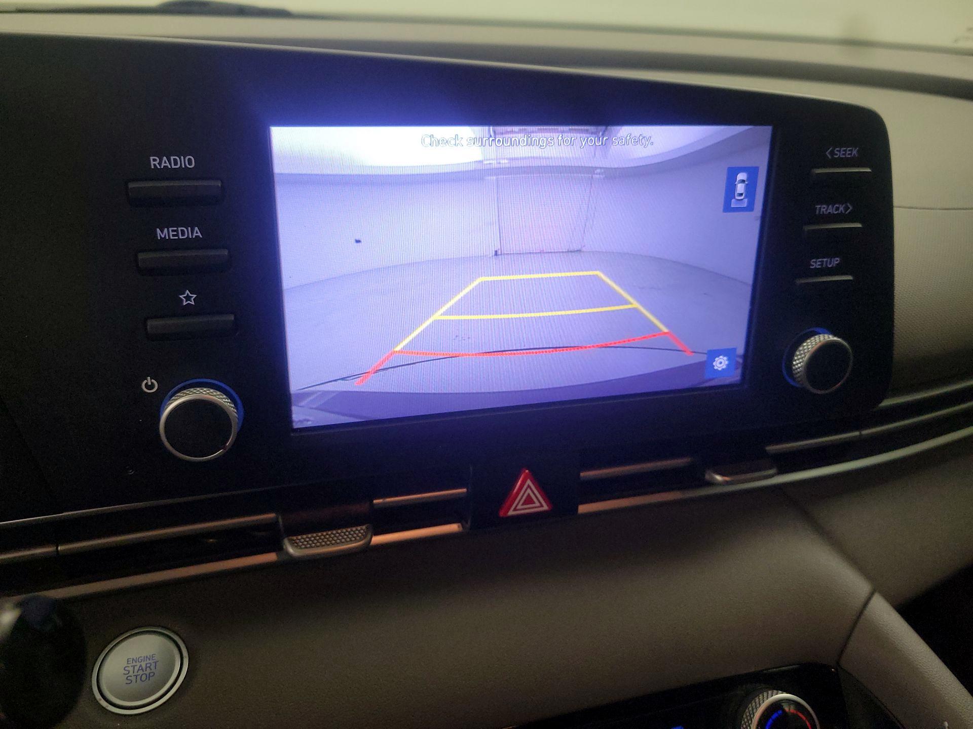 Thumbnail: 2022 Hyundai Elantra - 14