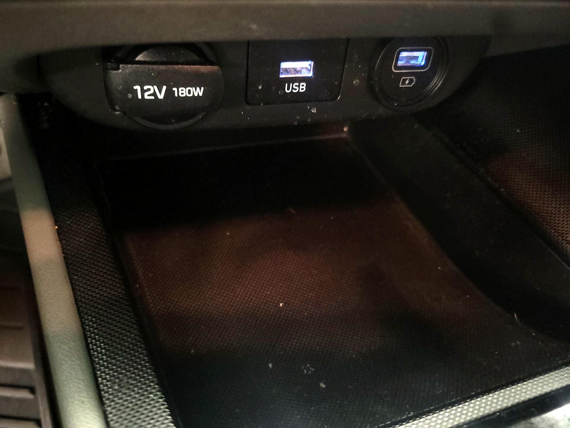 Thumbnail: 2022 Hyundai Elantra - 18