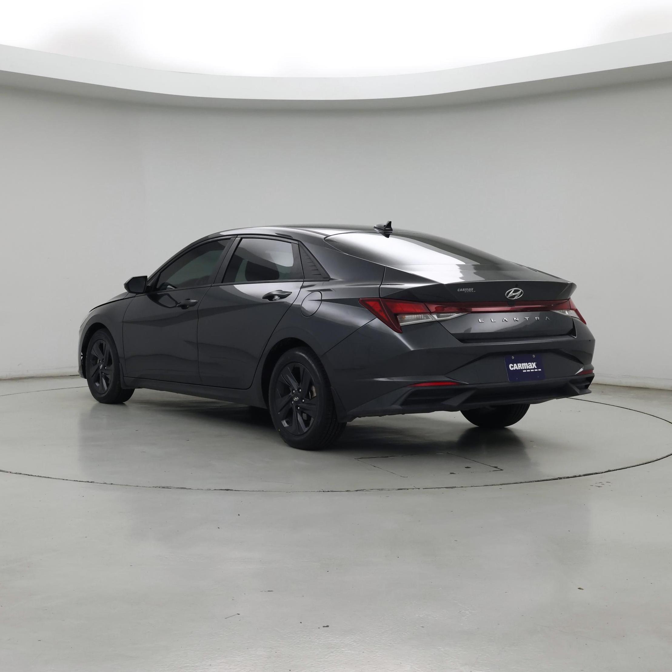 Thumbnail: 2022 Hyundai Elantra - 2