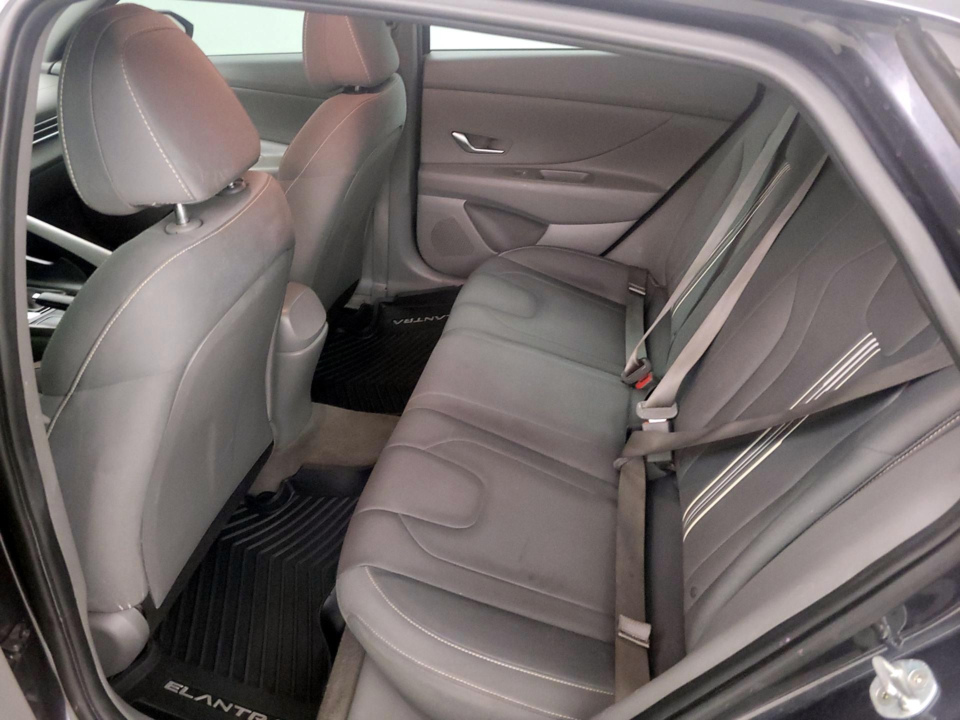 Thumbnail: 2022 Hyundai Elantra - 19