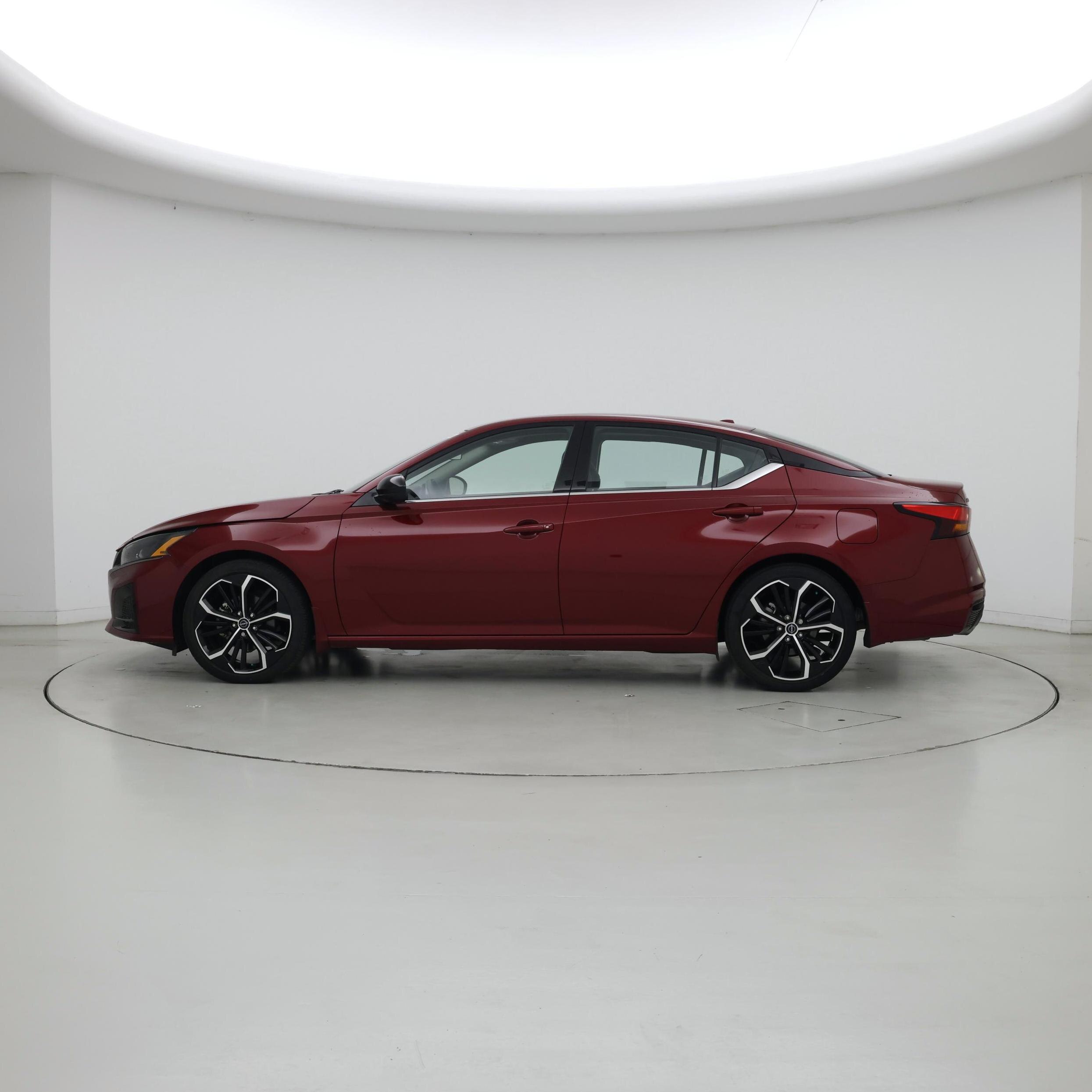 Thumbnail: 2024 Nissan Altima - 3