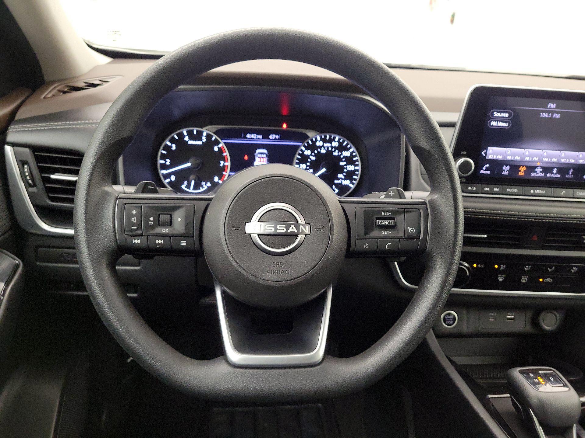Thumbnail: 2023 Nissan Rogue - 10