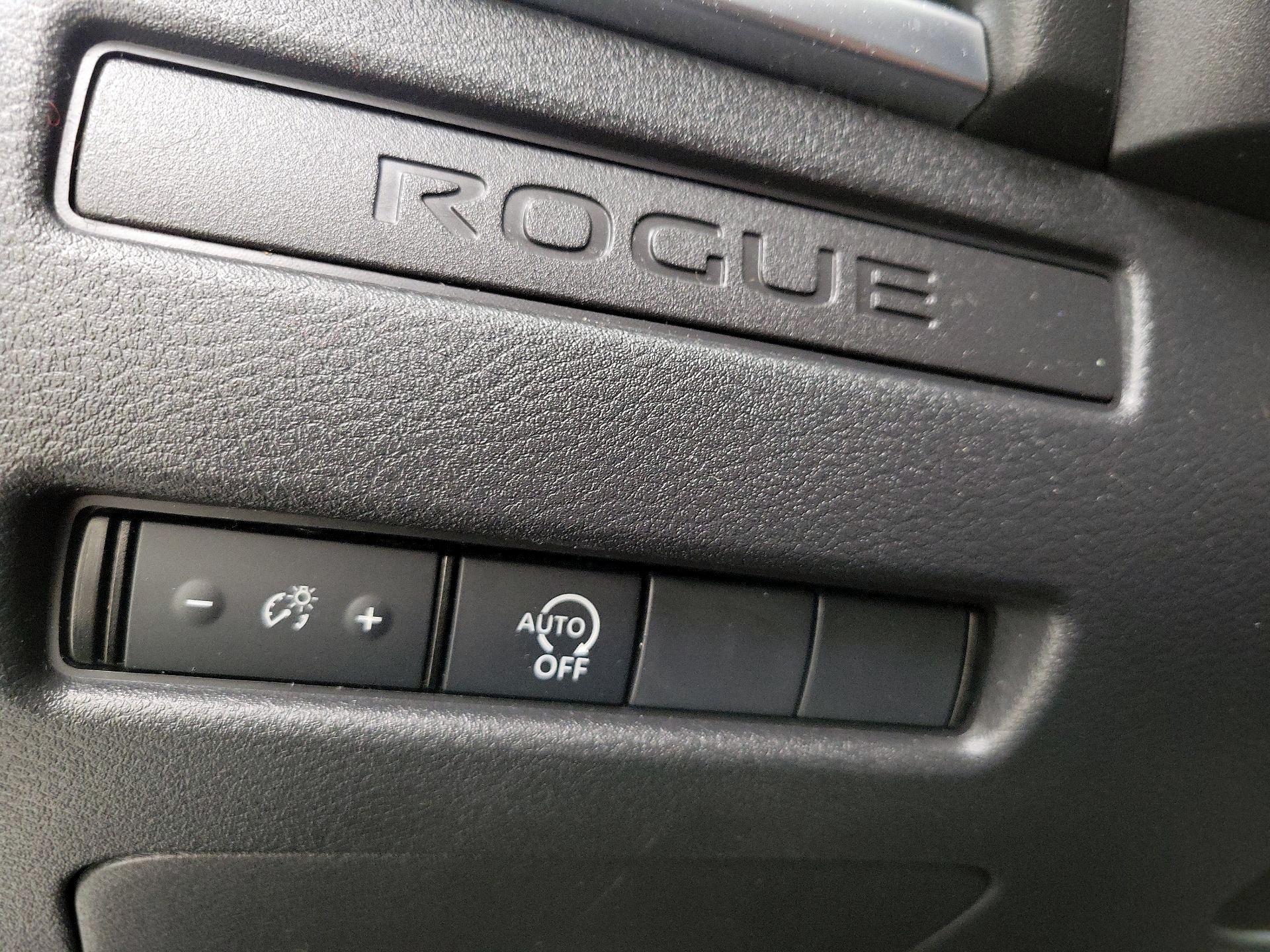 Thumbnail: 2023 Nissan Rogue - 13