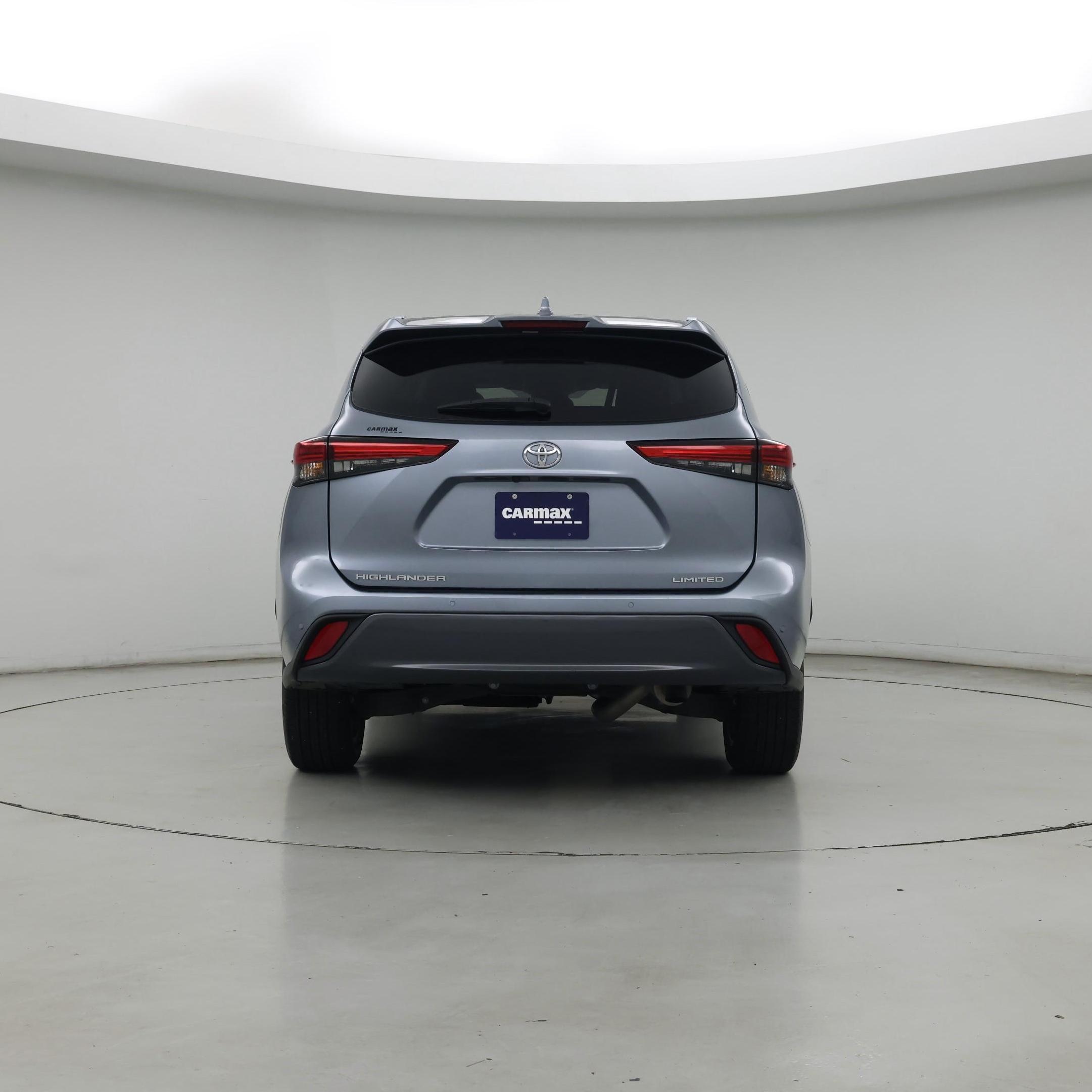 Thumbnail: 2023 Toyota Highlander - 2
