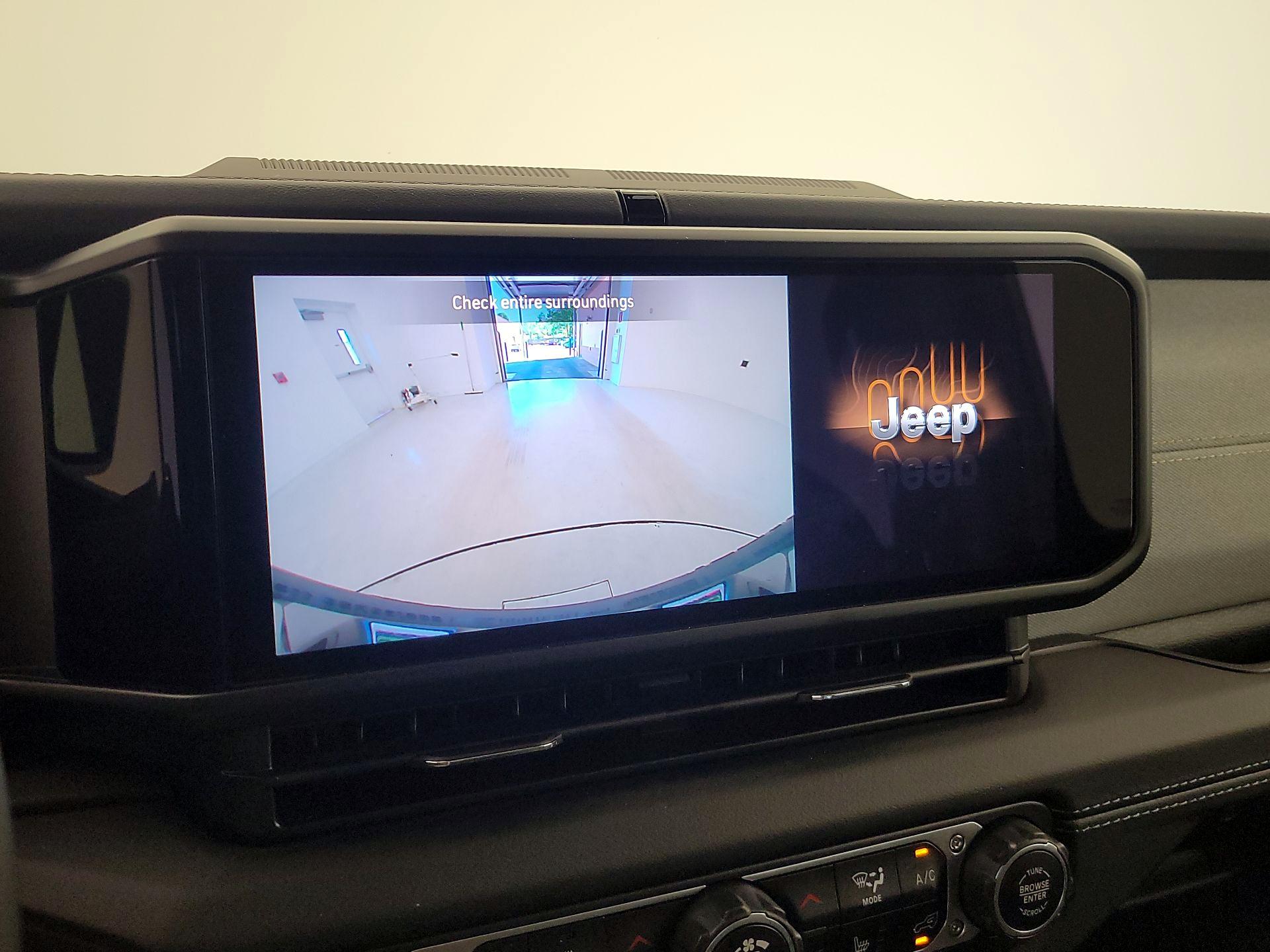 Thumbnail: 2025 Jeep Wrangler - 14