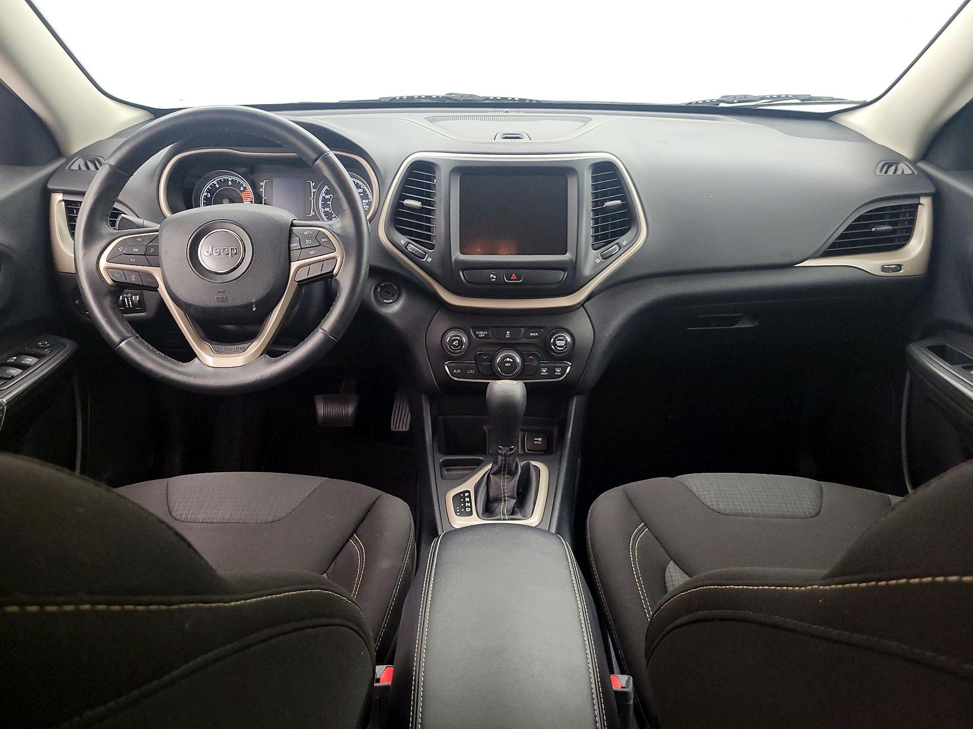 Thumbnail: 2016 Jeep Cherokee - 9
