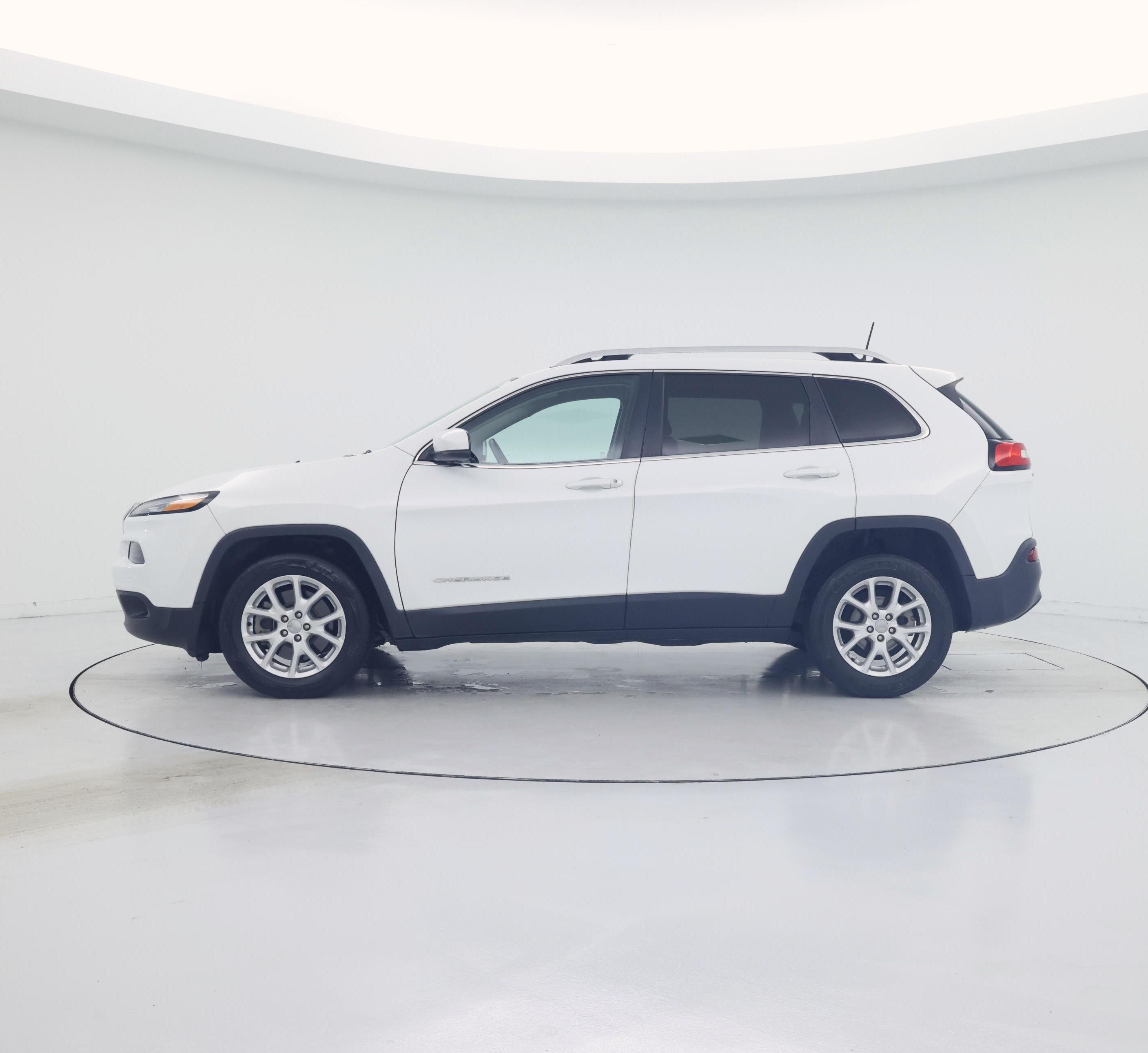 Thumbnail: 2016 Jeep Cherokee - 3