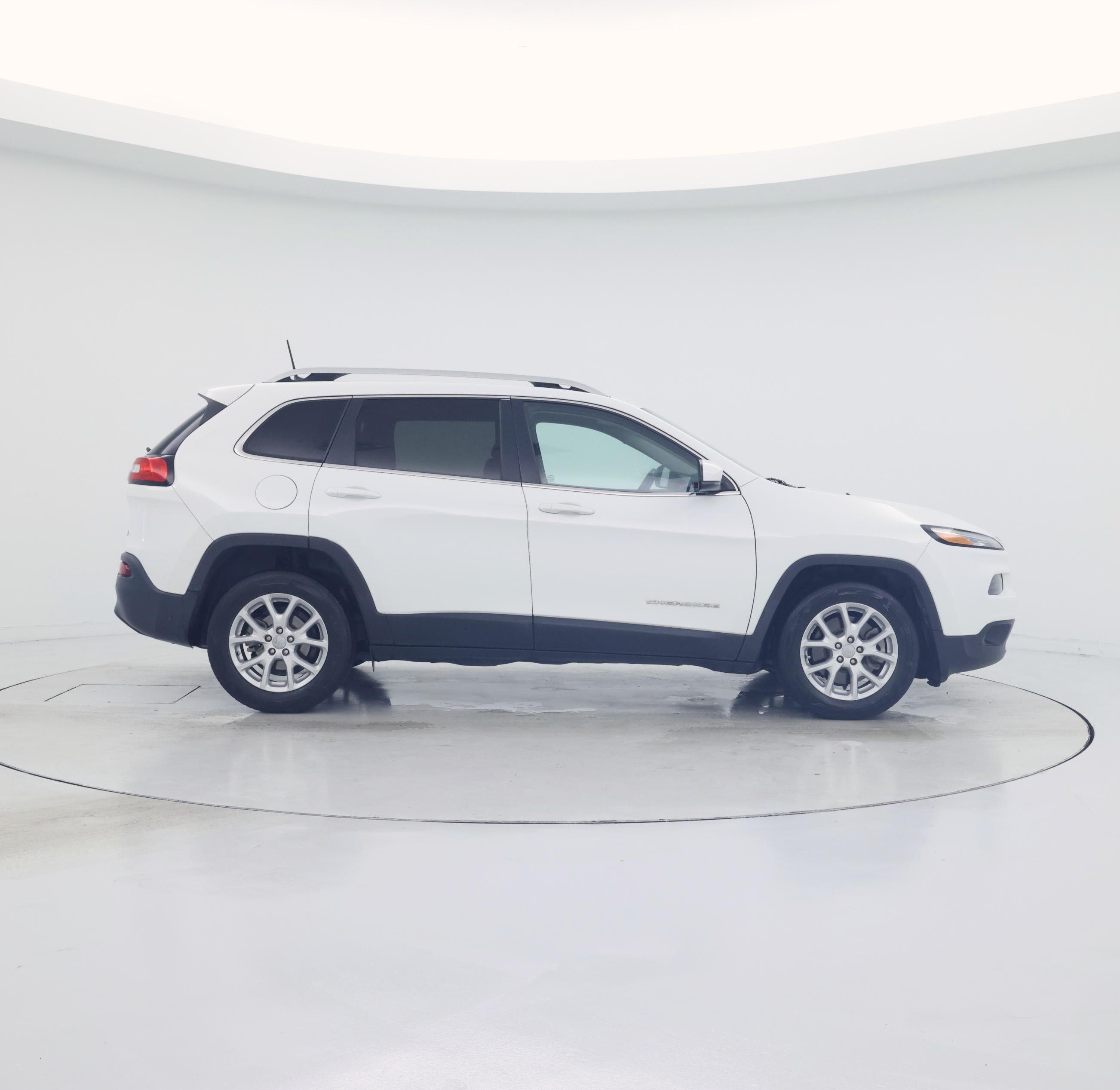 Thumbnail: 2016 Jeep Cherokee - 7