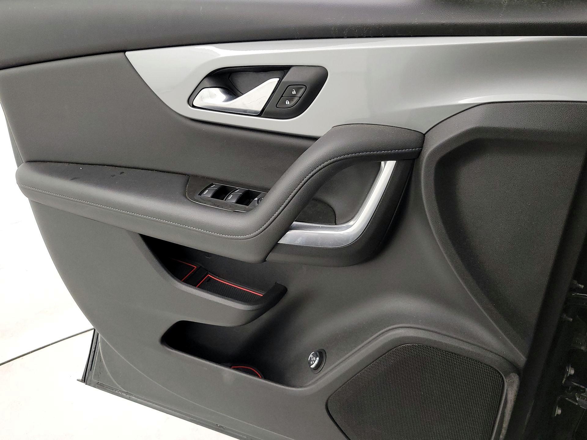 Thumbnail: 2020 Chevrolet Blazer - 12