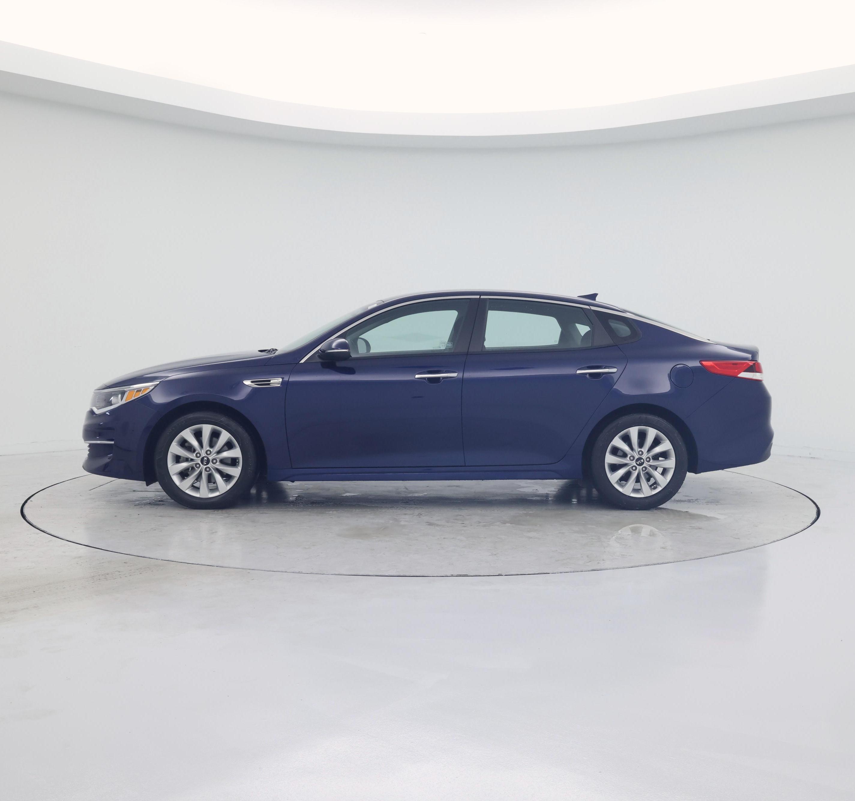 Thumbnail: 2018 Kia Optima - 3