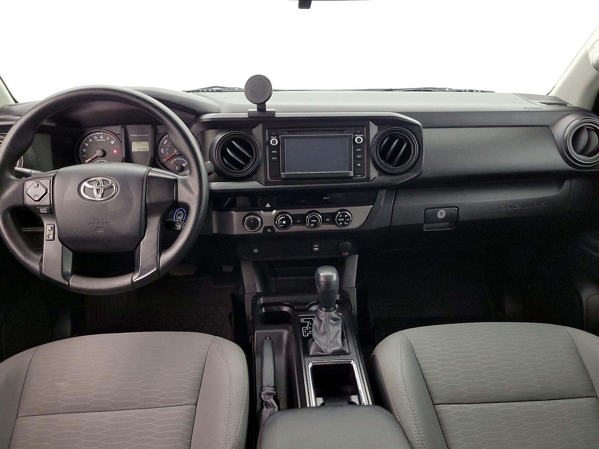 Thumbnail: 2016 Toyota Tacoma - 9