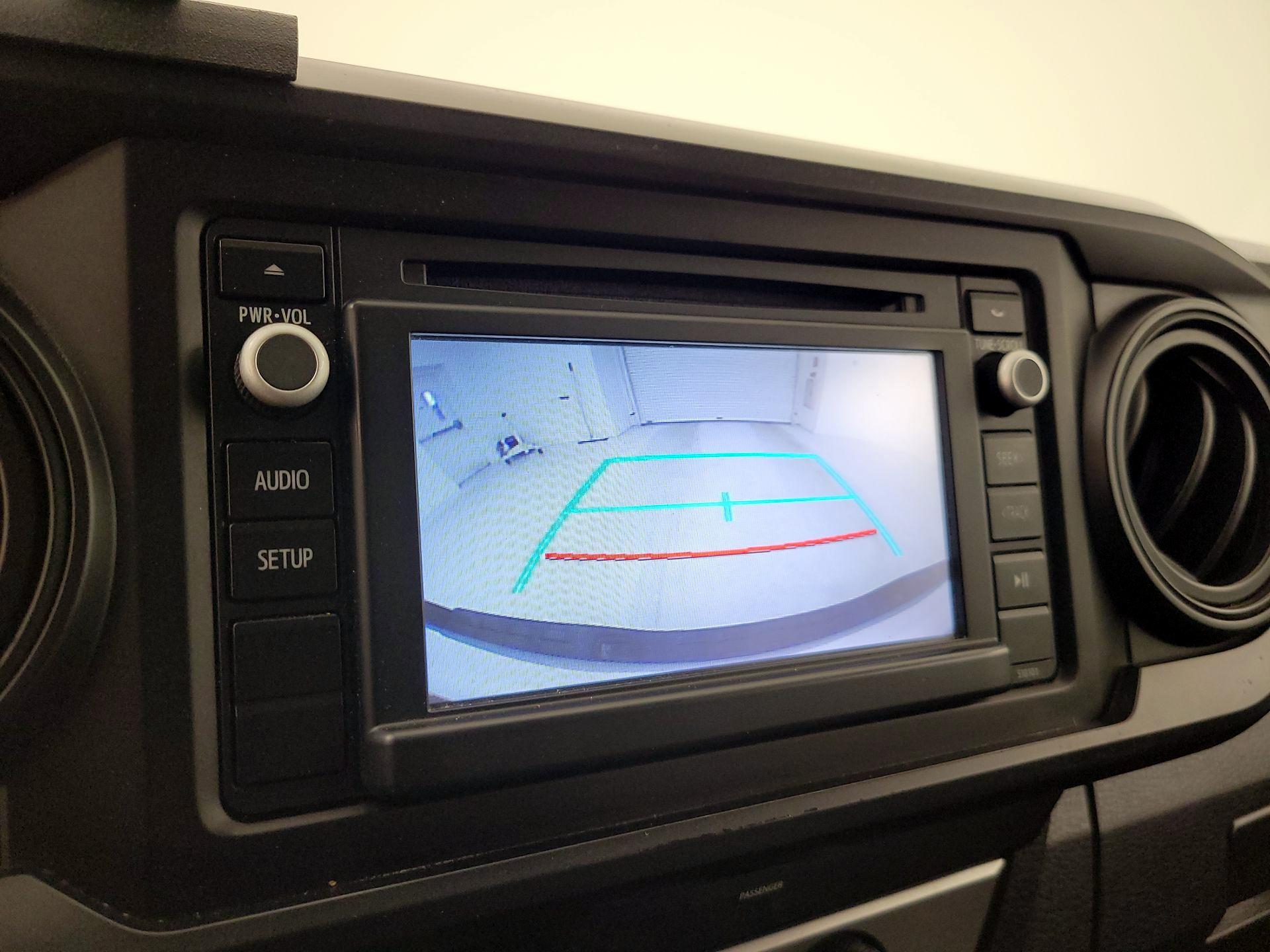 Thumbnail: 2016 Toyota Tacoma - 14