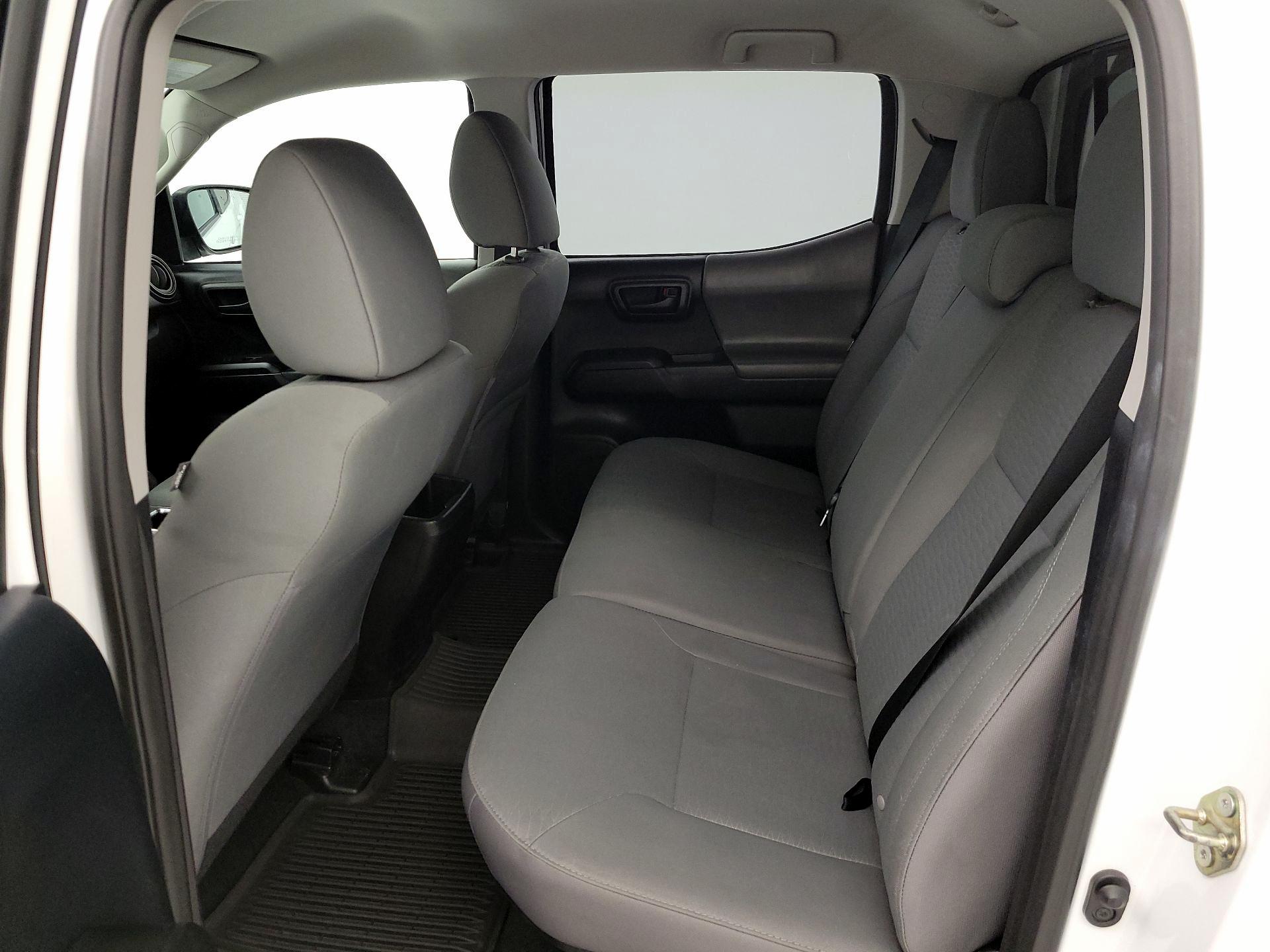 Thumbnail: 2016 Toyota Tacoma - 19