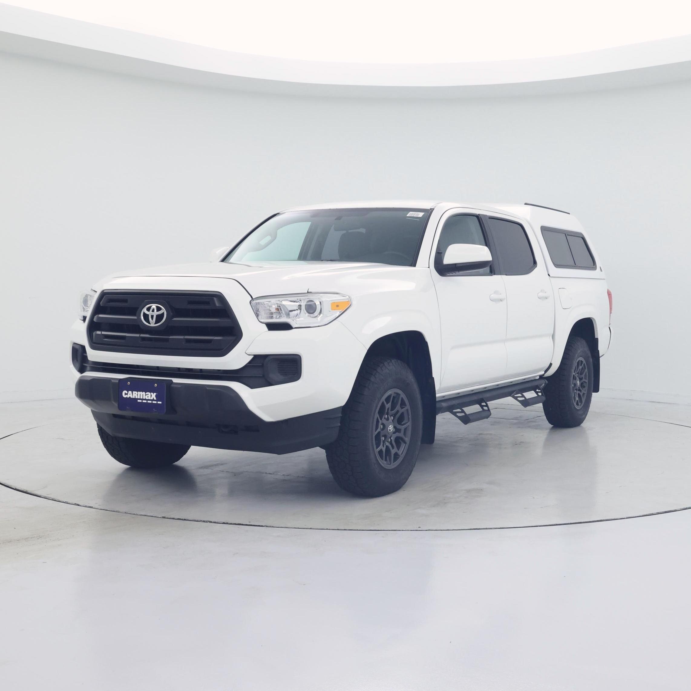 Thumbnail: 2016 Toyota Tacoma - 4