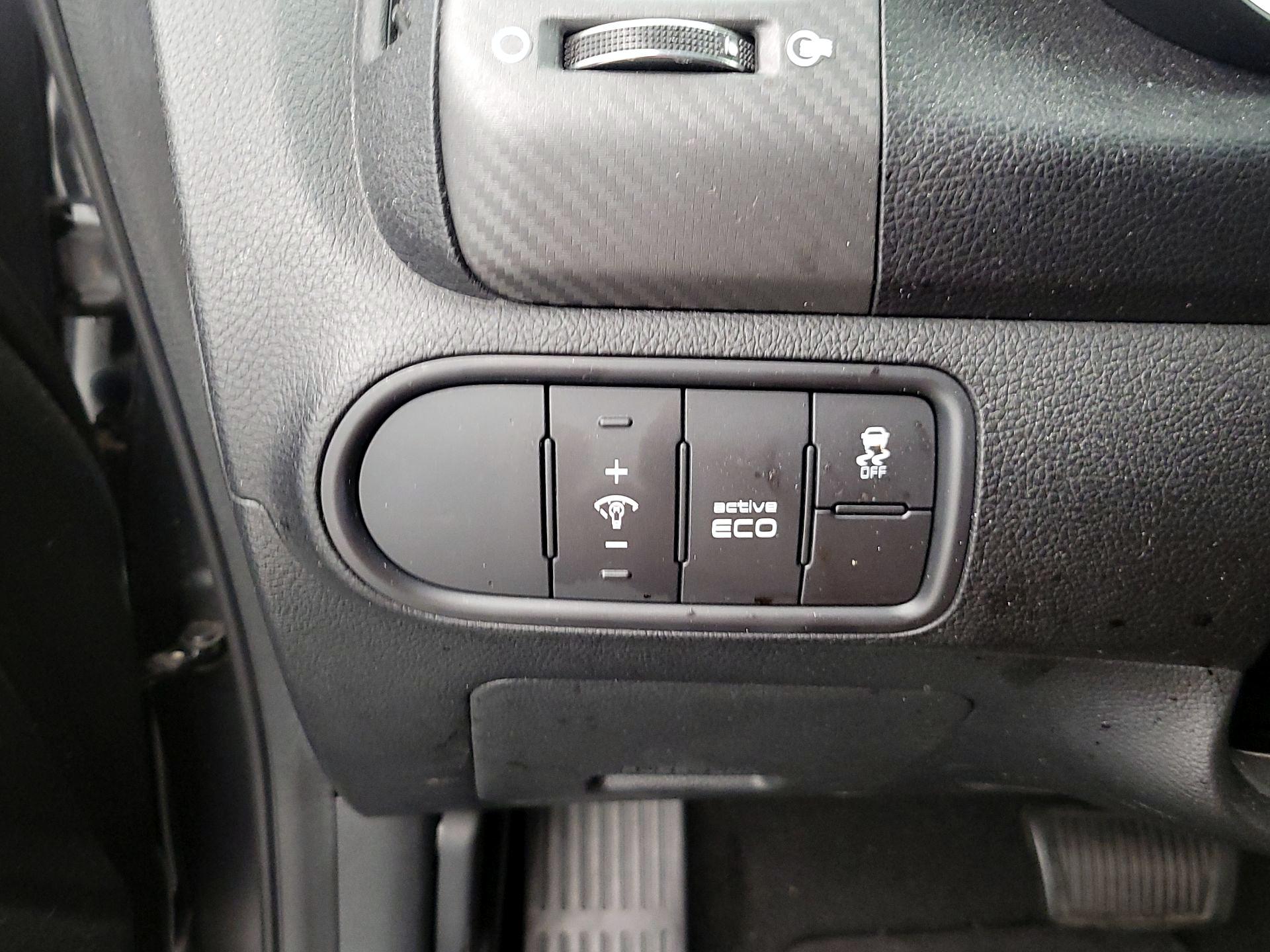 Thumbnail: 2014 Kia Forte - 13