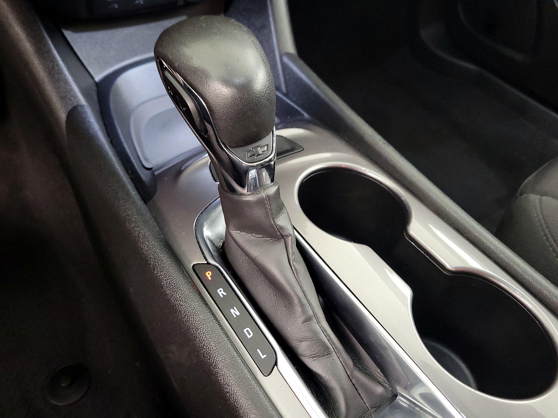 Thumbnail: 2022 Chevrolet Malibu - 17