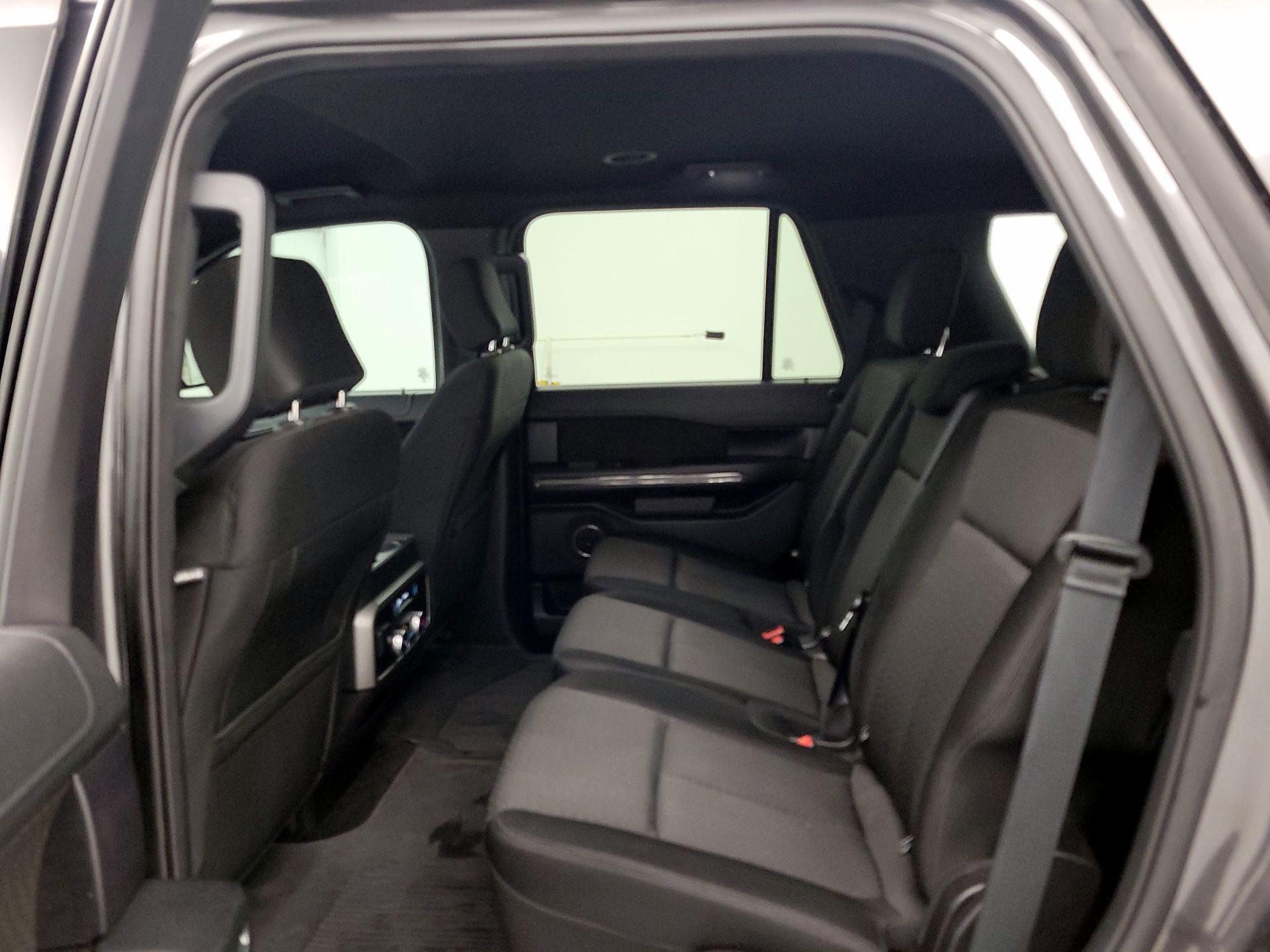 Thumbnail: 2019 Ford Expedition - 19