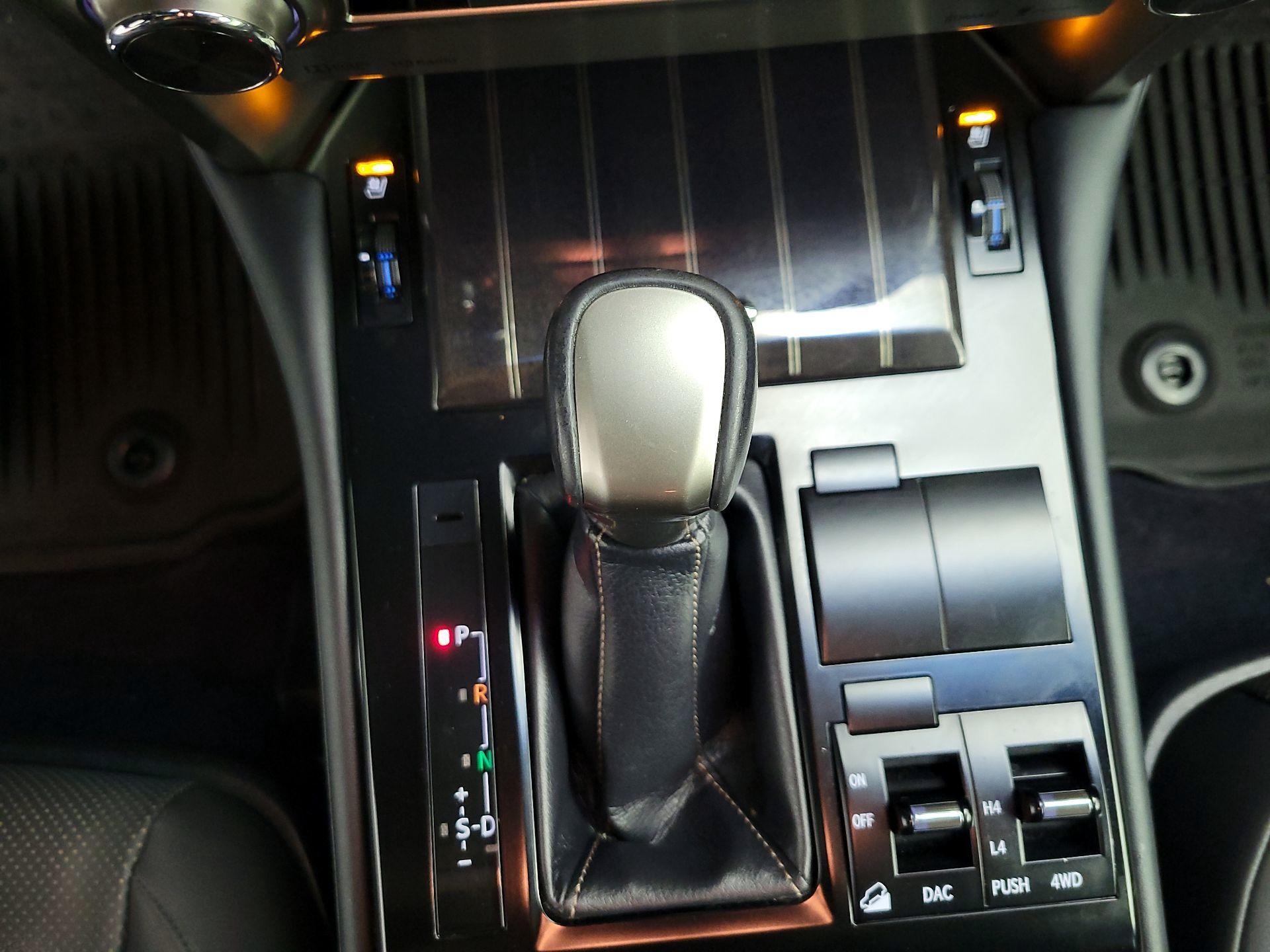 Thumbnail: 2020 Lexus GX - 15