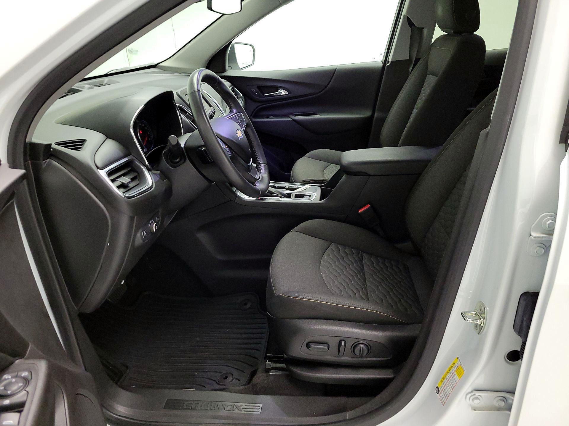 Thumbnail: 2020 Chevrolet Equinox - 11