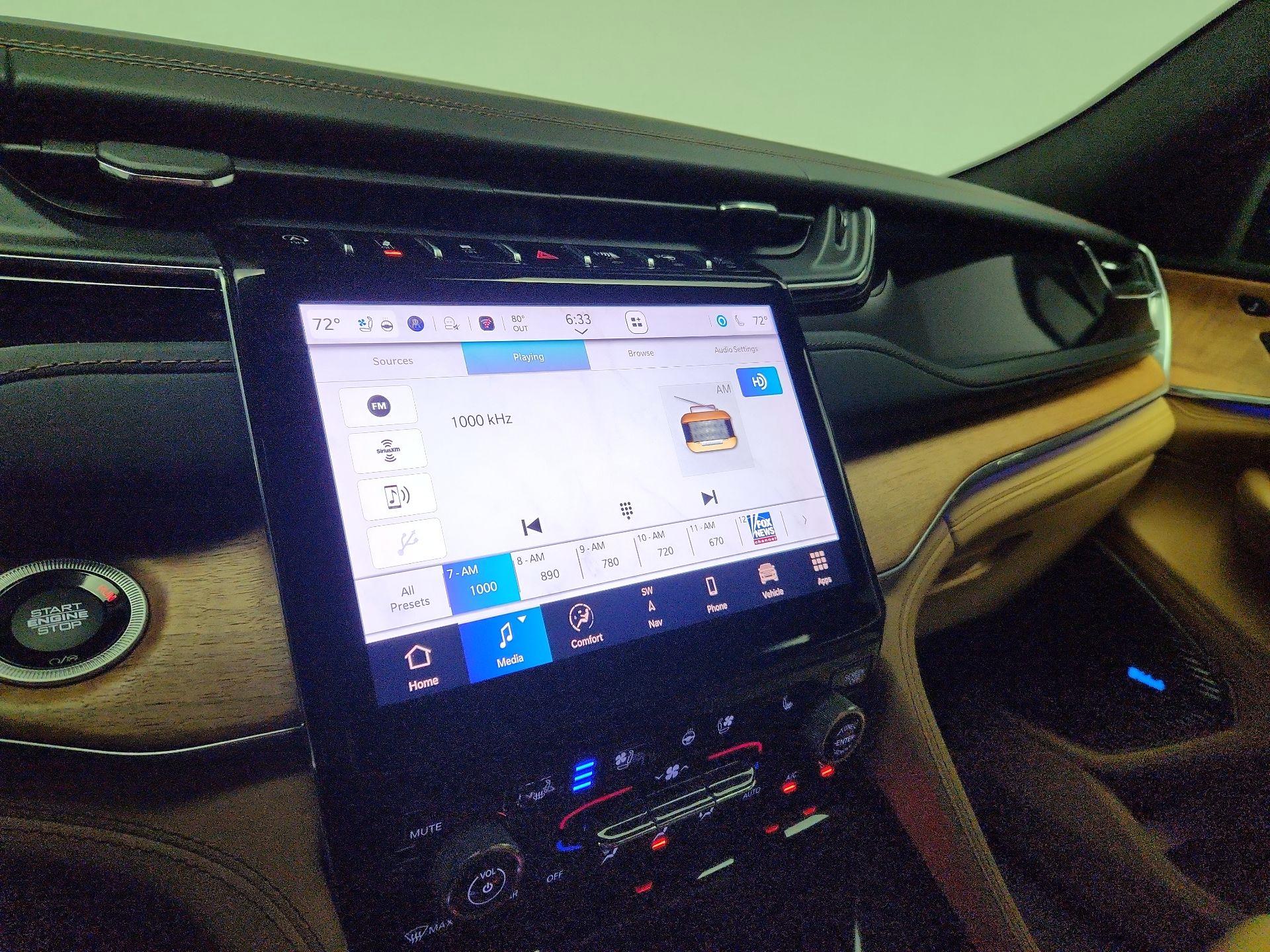 Thumbnail: 2022 Jeep Grand Cherokee - 16