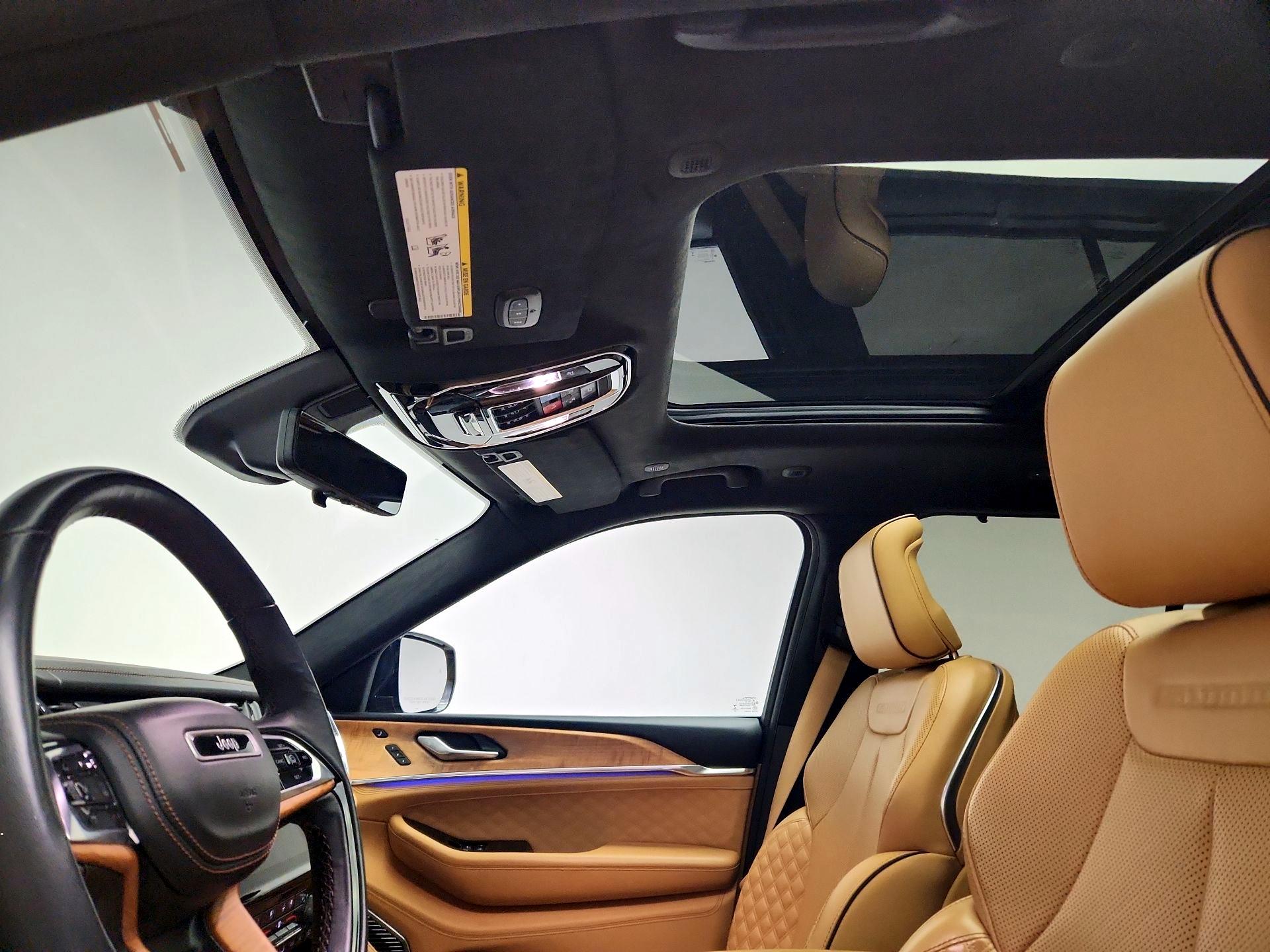 Thumbnail: 2022 Jeep Grand Cherokee - 20