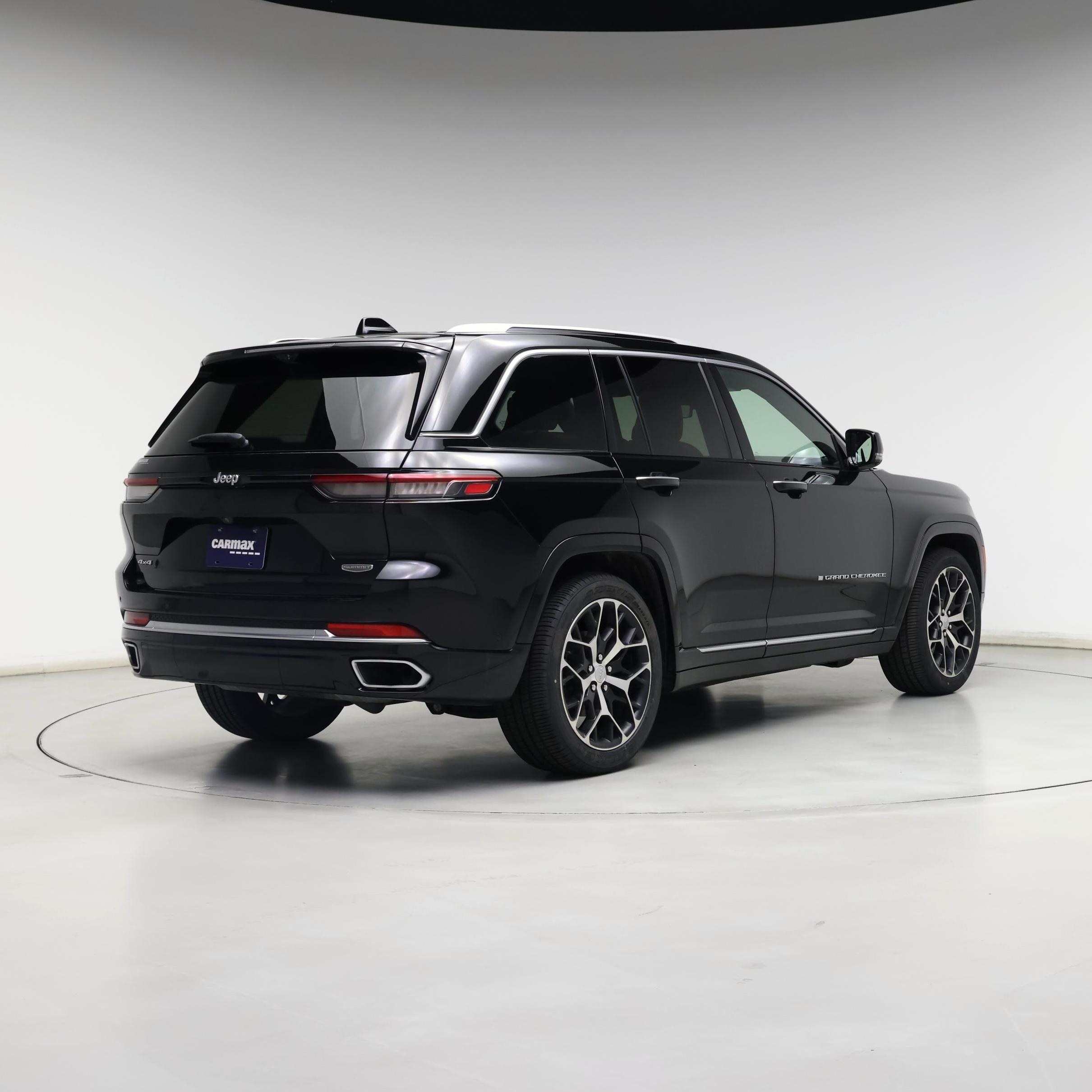 Thumbnail: 2022 Jeep Grand Cherokee - 8