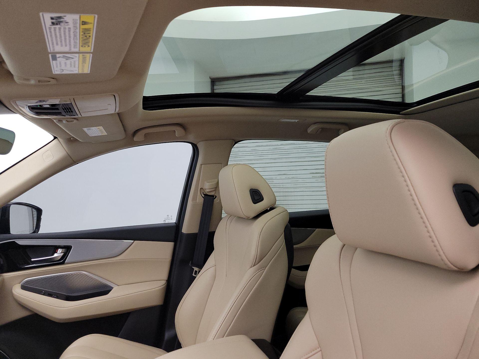 Thumbnail: 2023 Acura MDX - 18