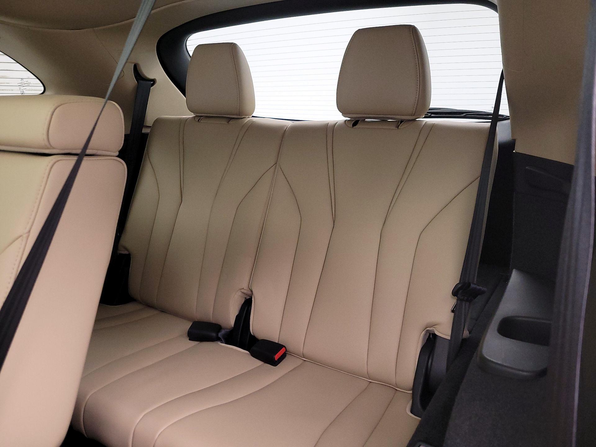 Thumbnail: 2023 Acura MDX - 20