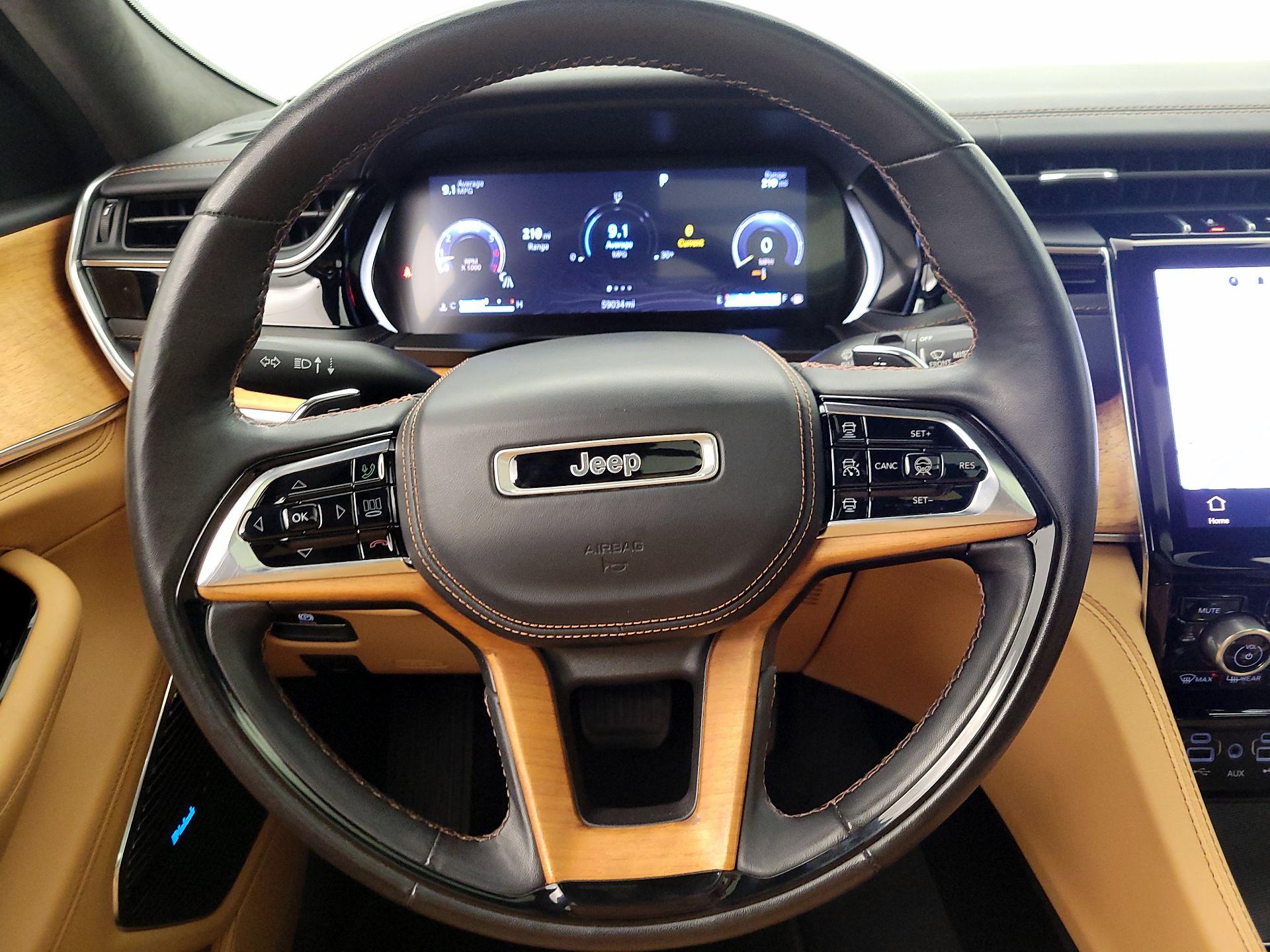 Thumbnail: 2022 Jeep Grand Cherokee - 10