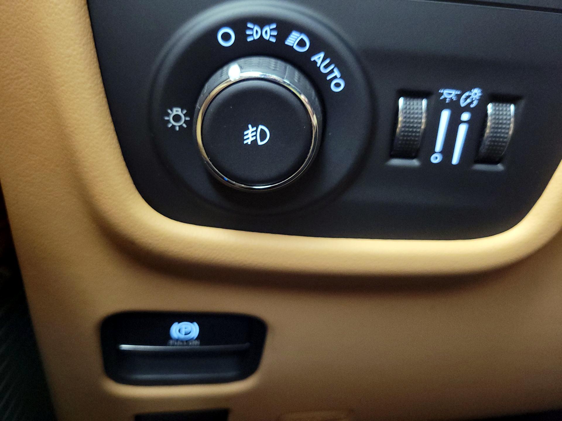 Thumbnail: 2022 Jeep Grand Cherokee - 13