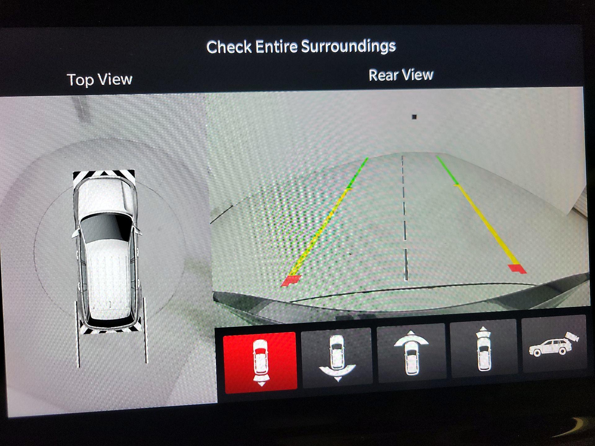 Thumbnail: 2022 Jeep Grand Cherokee - 15