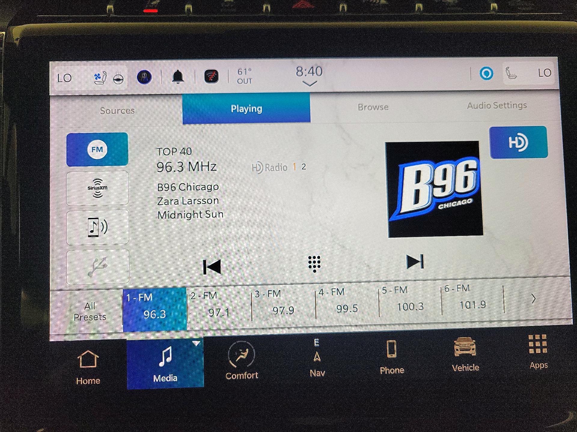 Thumbnail: 2022 Jeep Grand Cherokee - 16