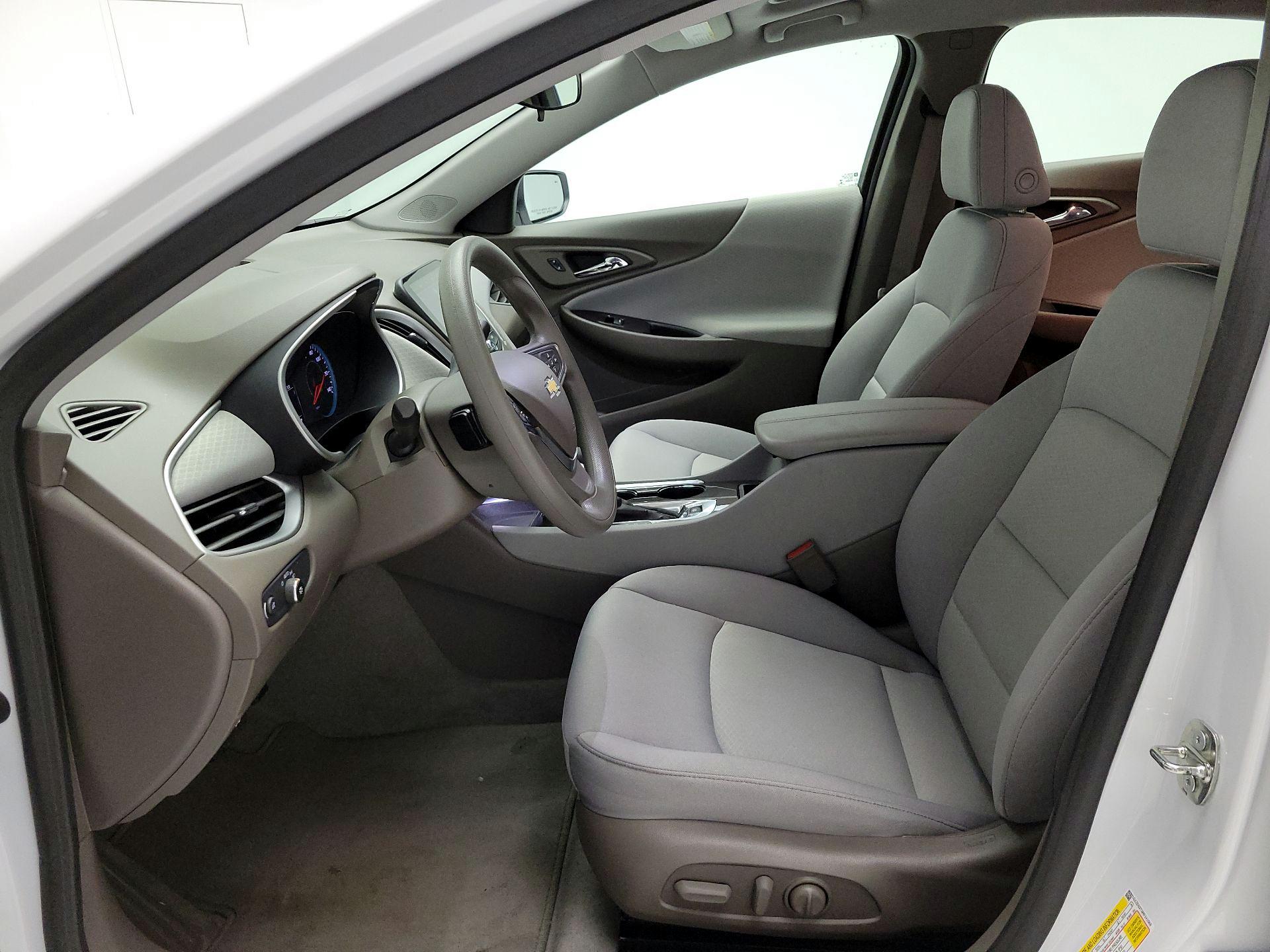 Thumbnail: 2024 Chevrolet Malibu - 11