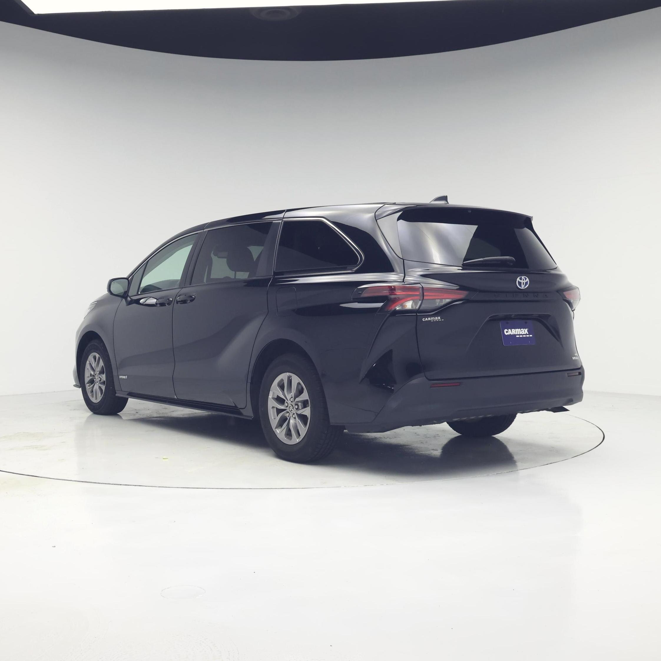 Thumbnail: 2021 Toyota Sienna - 2