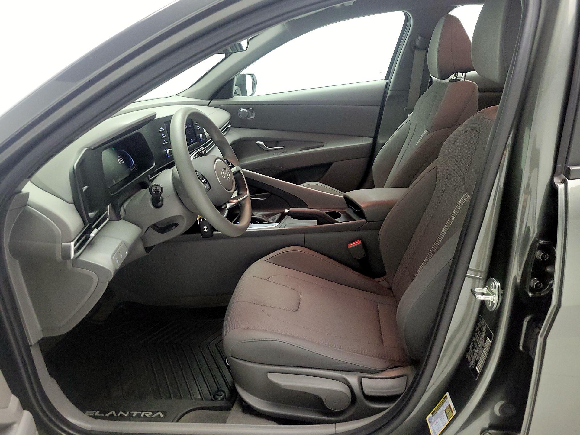 Thumbnail: 2024 Hyundai Elantra - 11