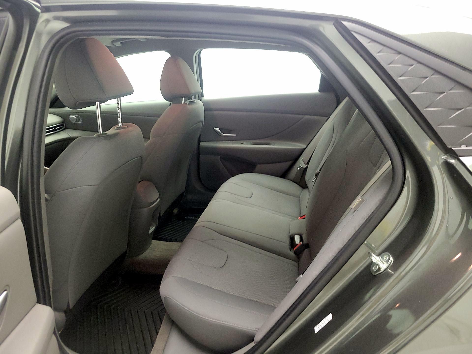 Thumbnail: 2024 Hyundai Elantra - 19