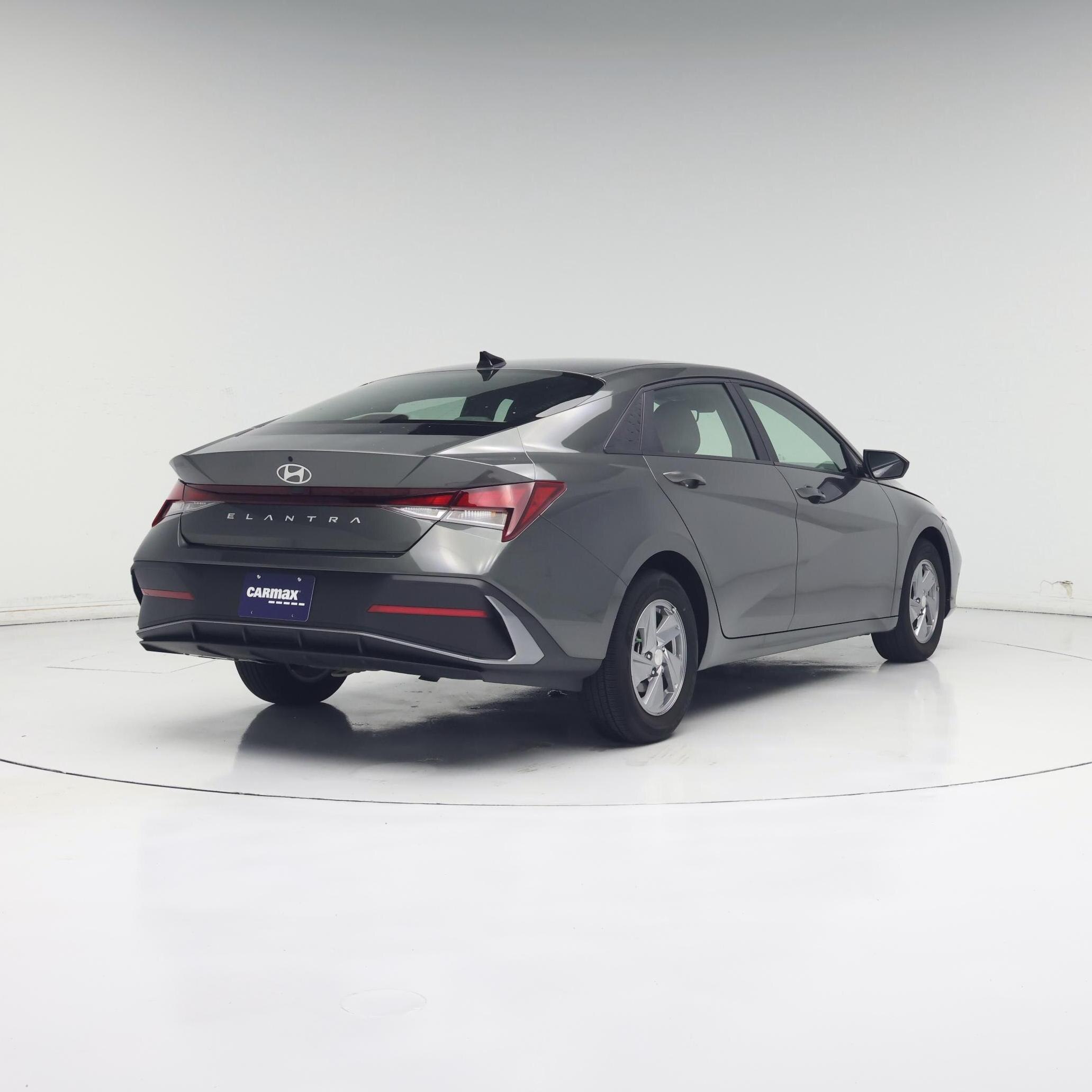 Thumbnail: 2024 Hyundai Elantra - 8