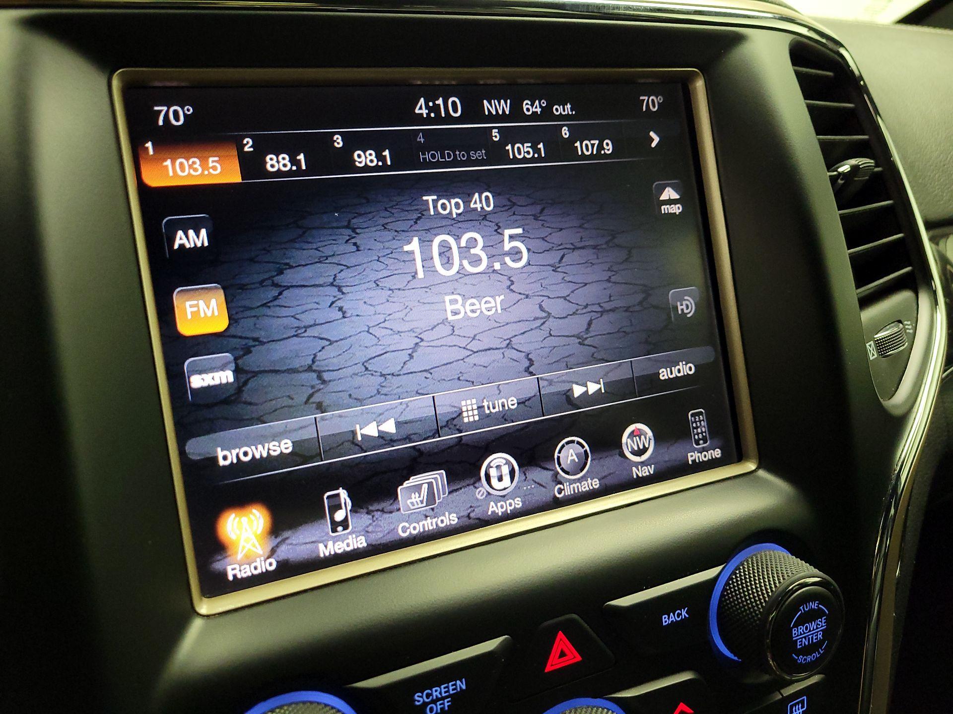 Thumbnail: 2017 Jeep Grand Cherokee - 15