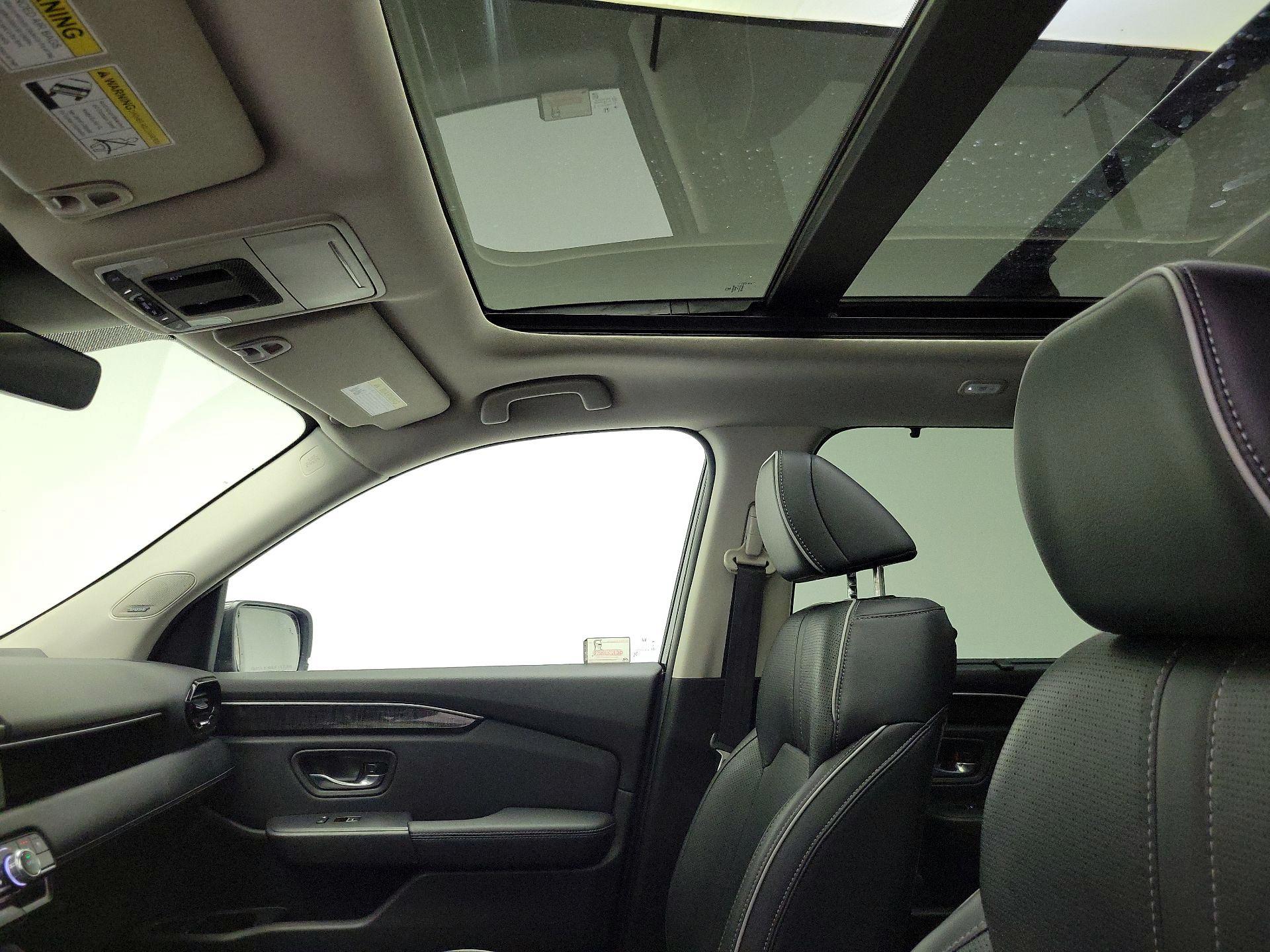 Thumbnail: 2023 Honda Pilot - 20