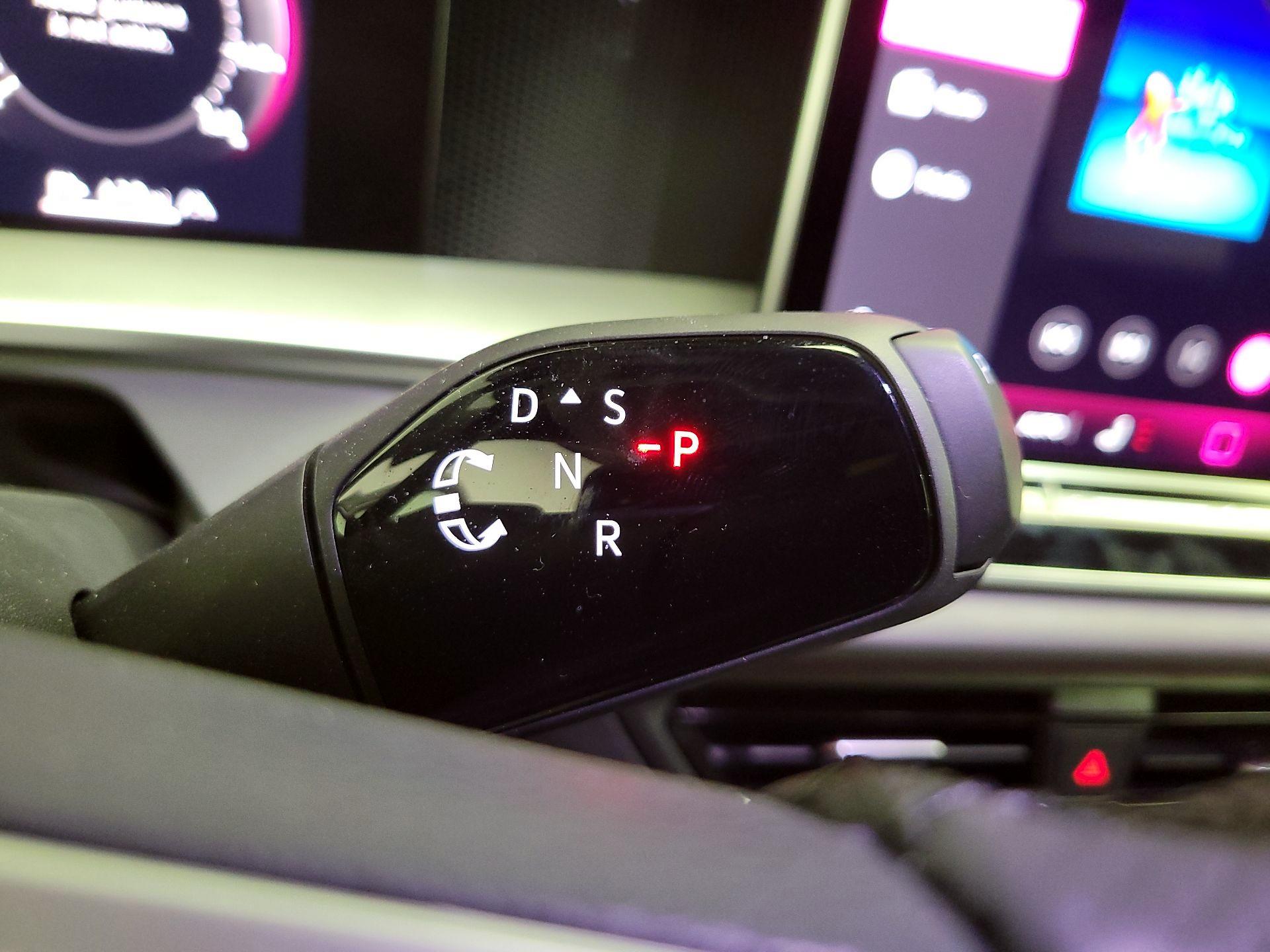 Thumbnail: 2025 Volkswagen Tiguan - 15