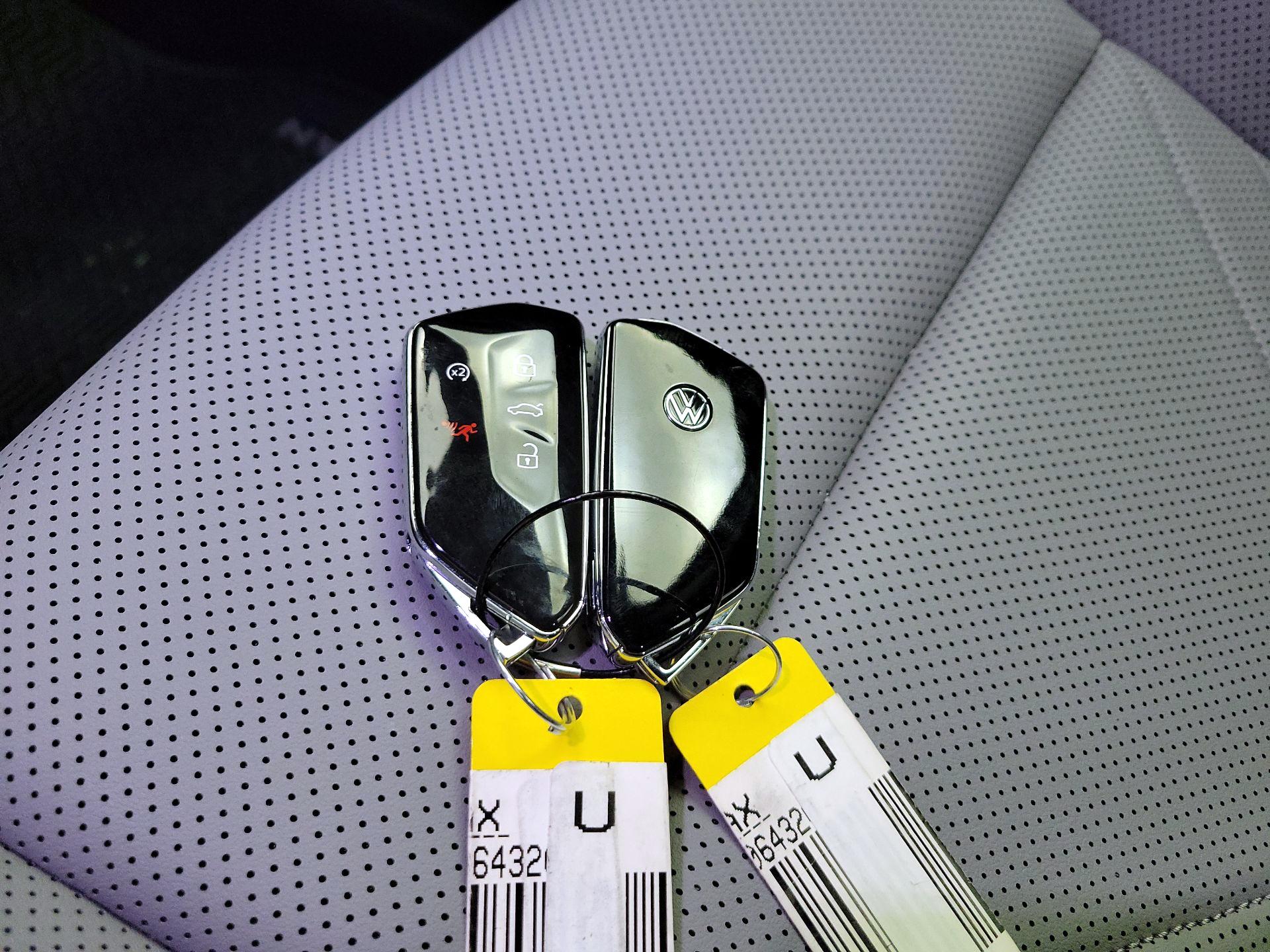 Thumbnail: 2025 Volkswagen Tiguan - 18